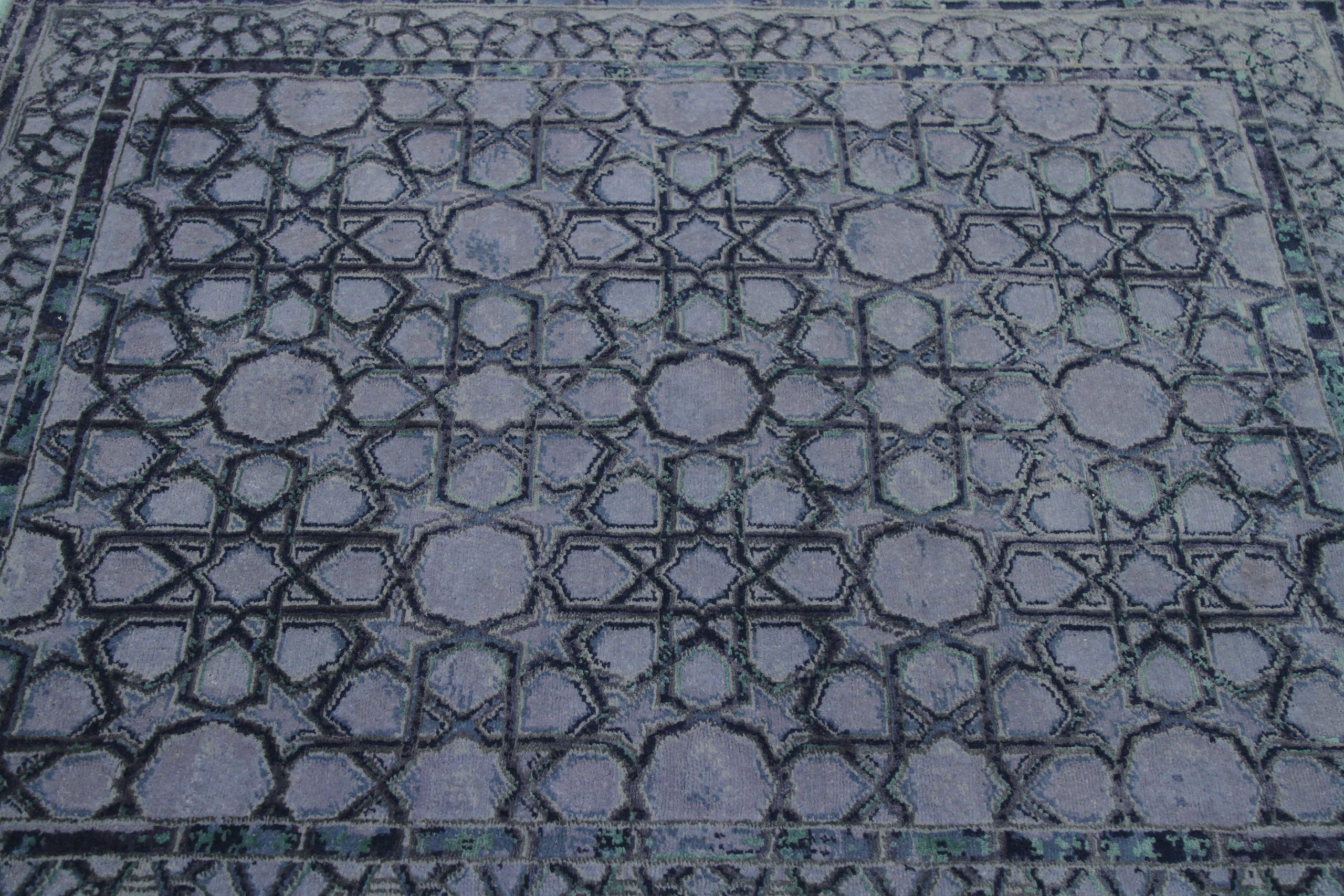 Thumbnail 2 for India Modern / Contemporary Rug 90670