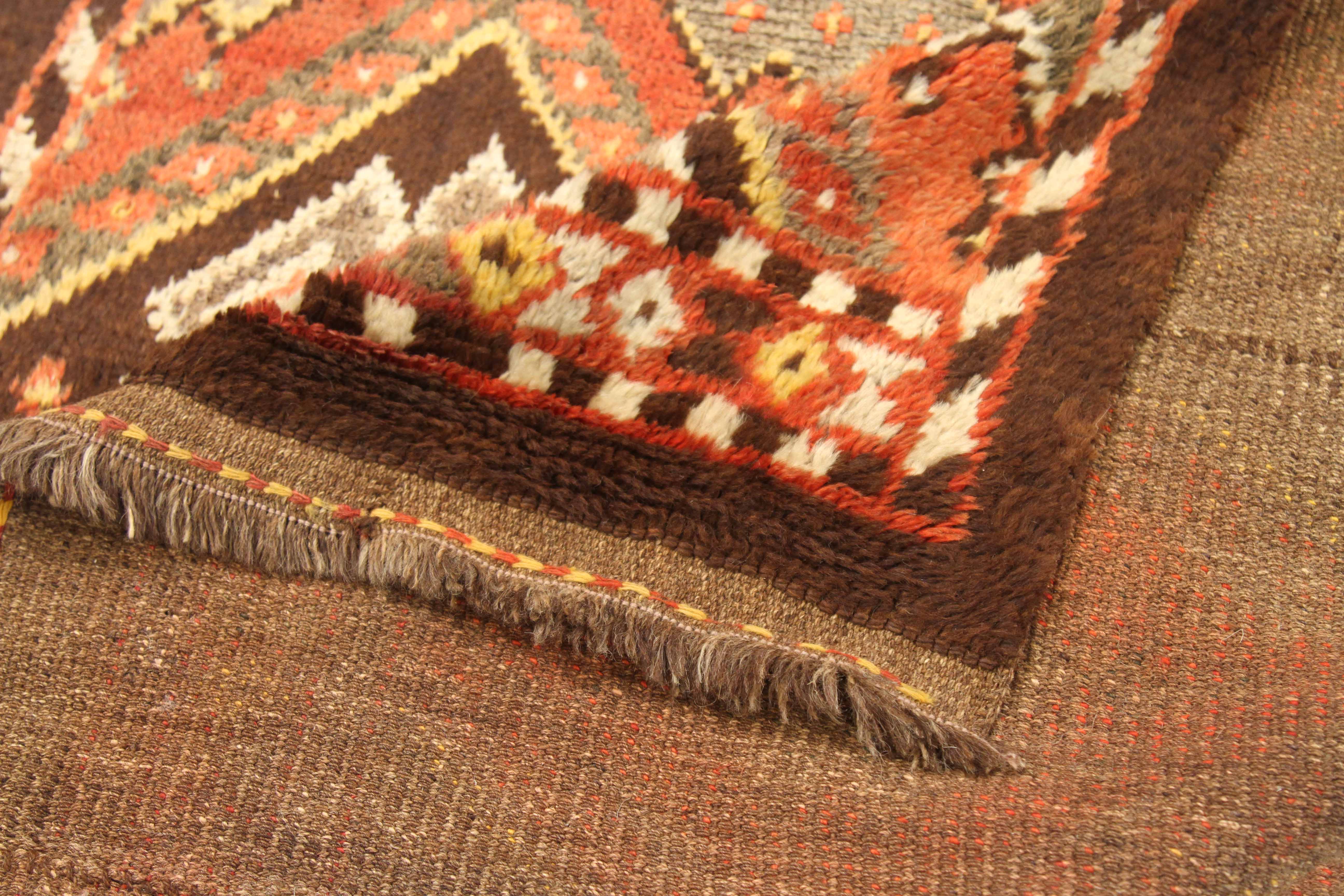 Thumbnail 2 for Antique Russia Gabbeh Traditional Rug 73943