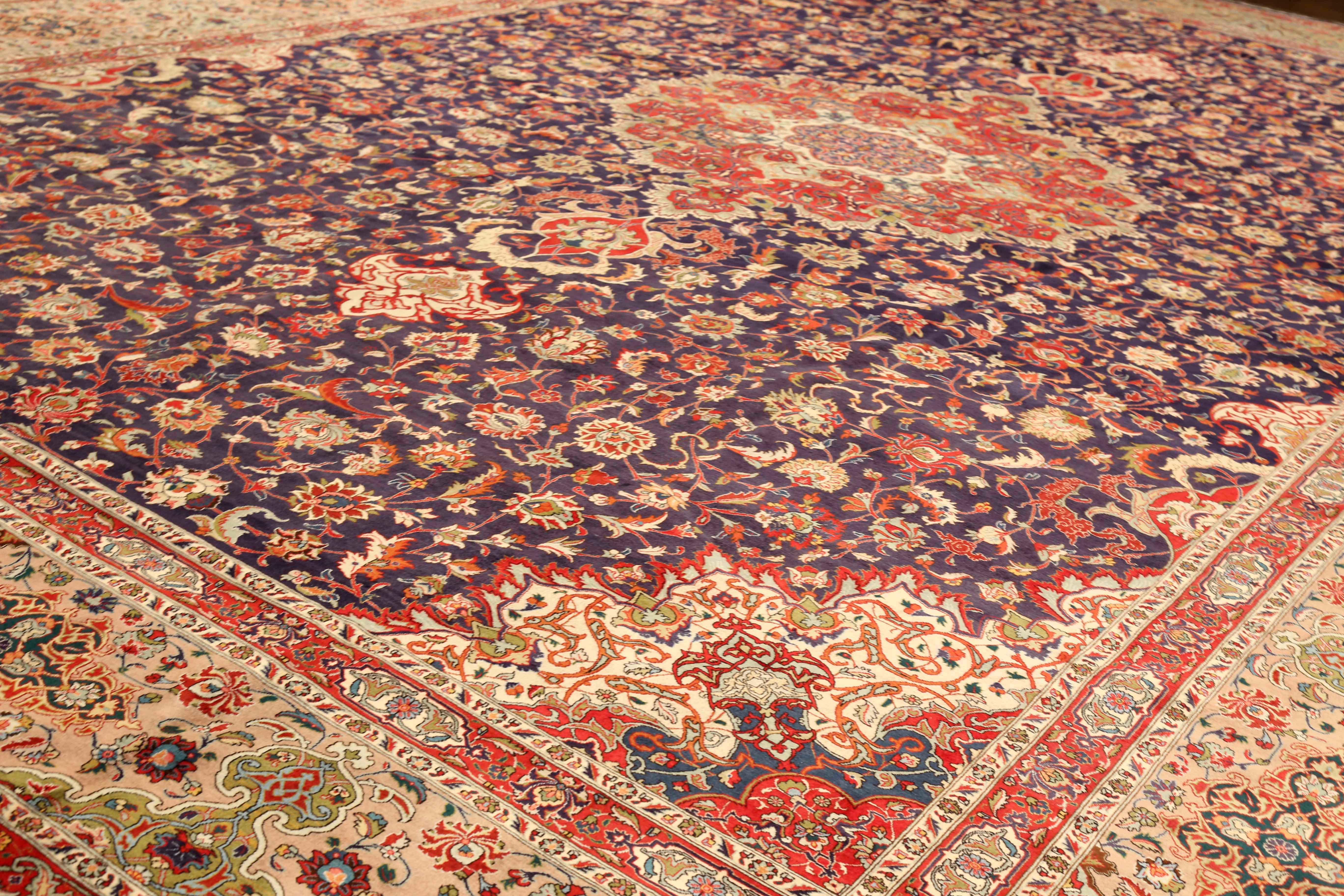 Thumbnail 4 for Antique Persian Tabriz Traditional Rug 73975