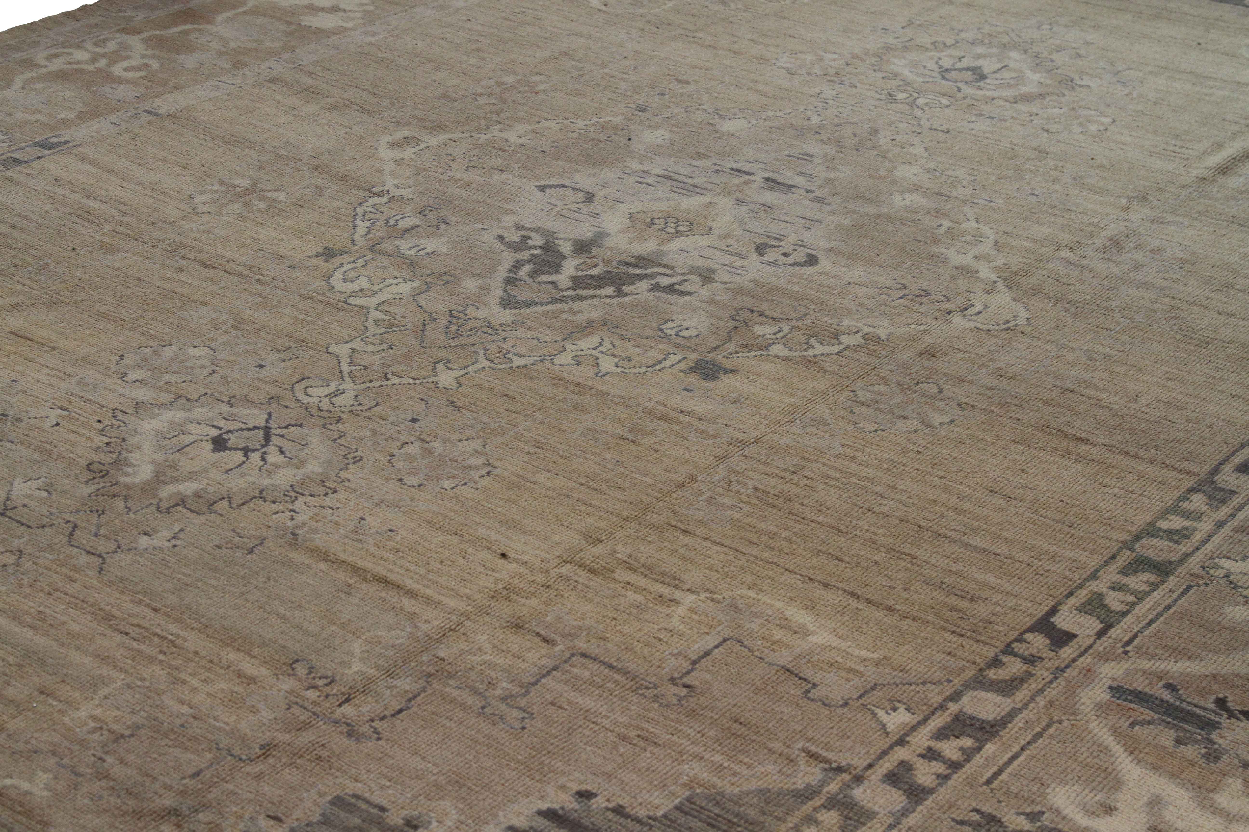 Thumbnail 3 for Persian Oushak Transitional Rug 69448