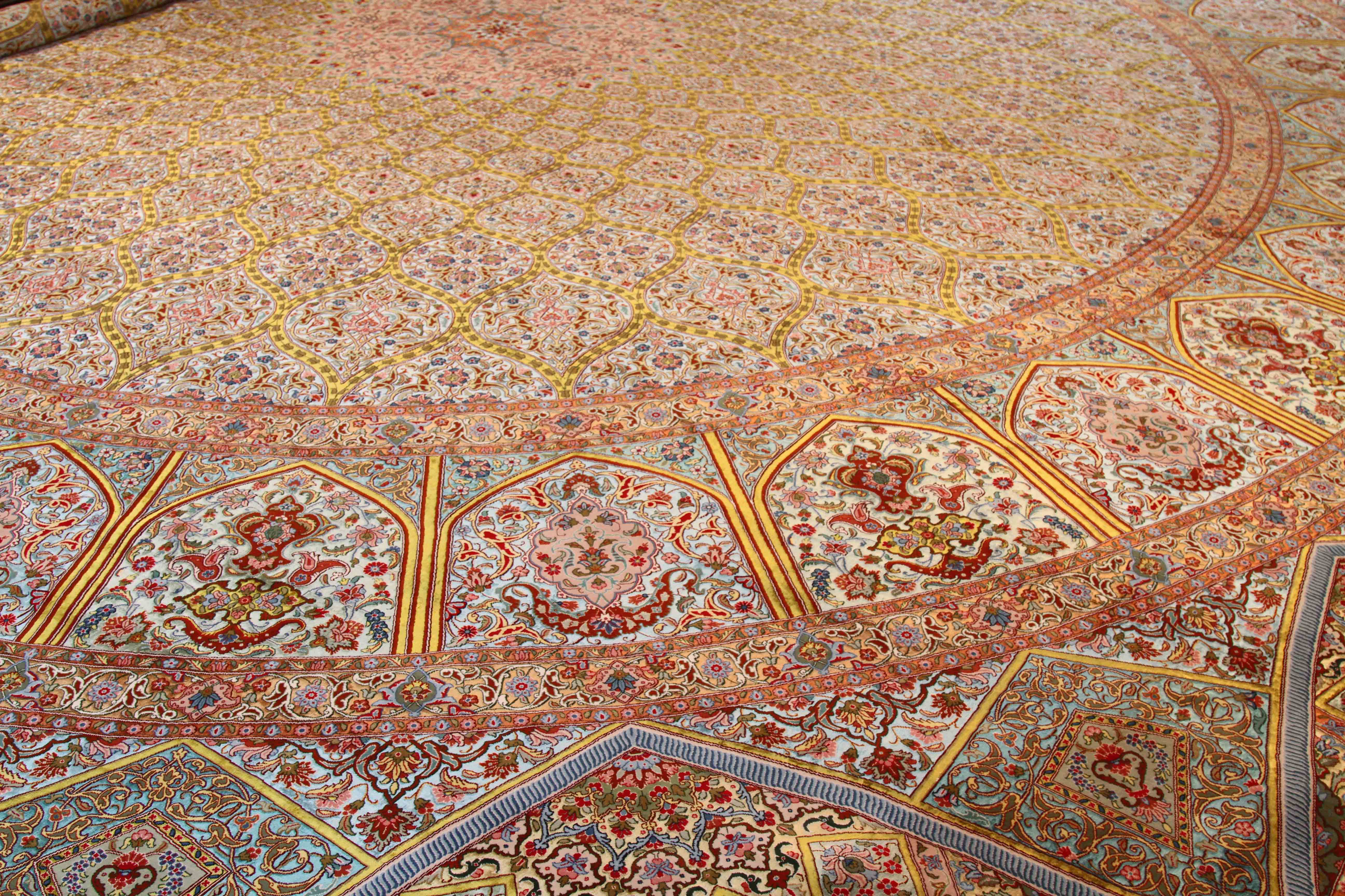 Thumbnail 15 for Persian Tabriz Traditional Rug 69537