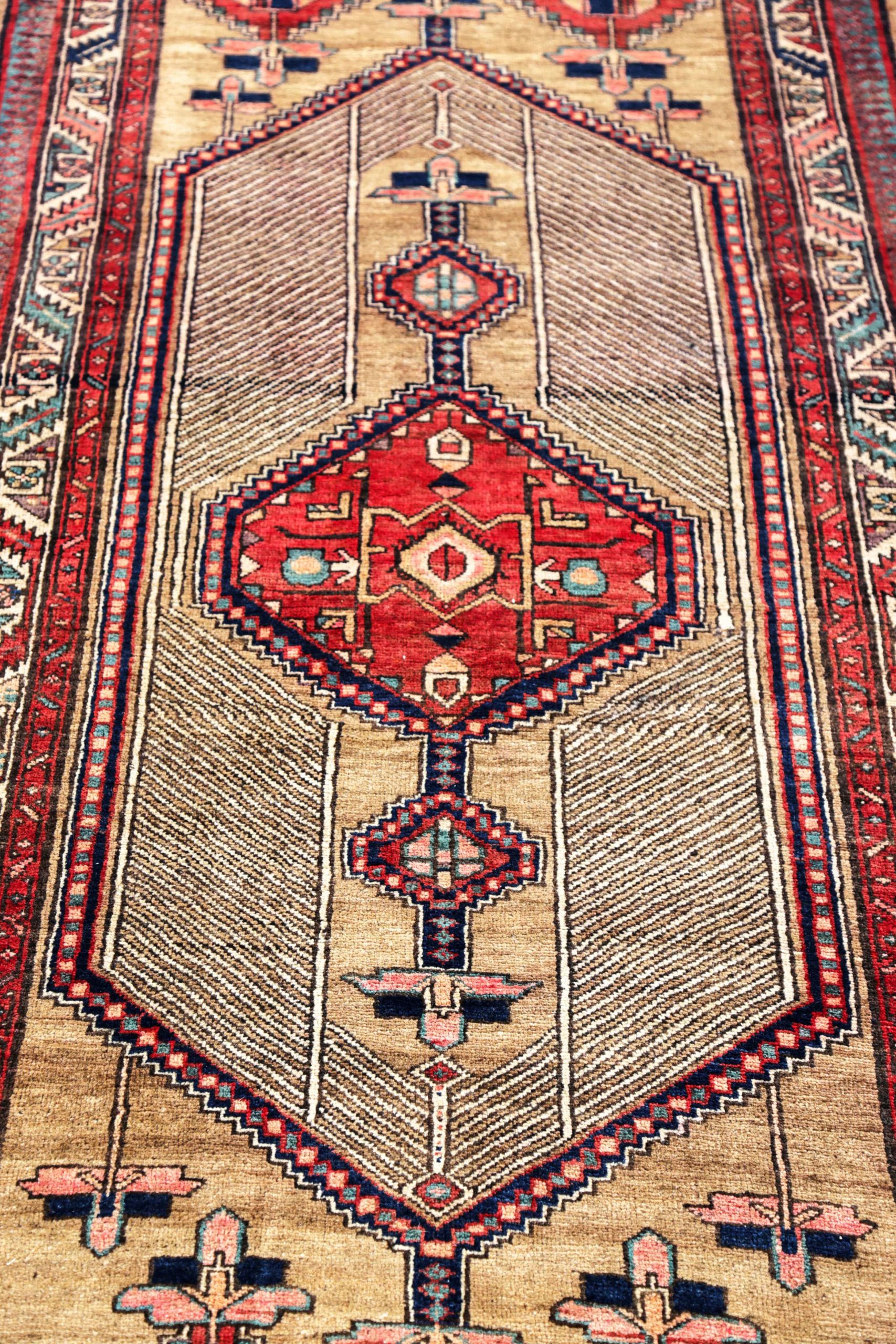 Thumbnail 5 for Antique Persian Sarab Traditional Rug 91229
