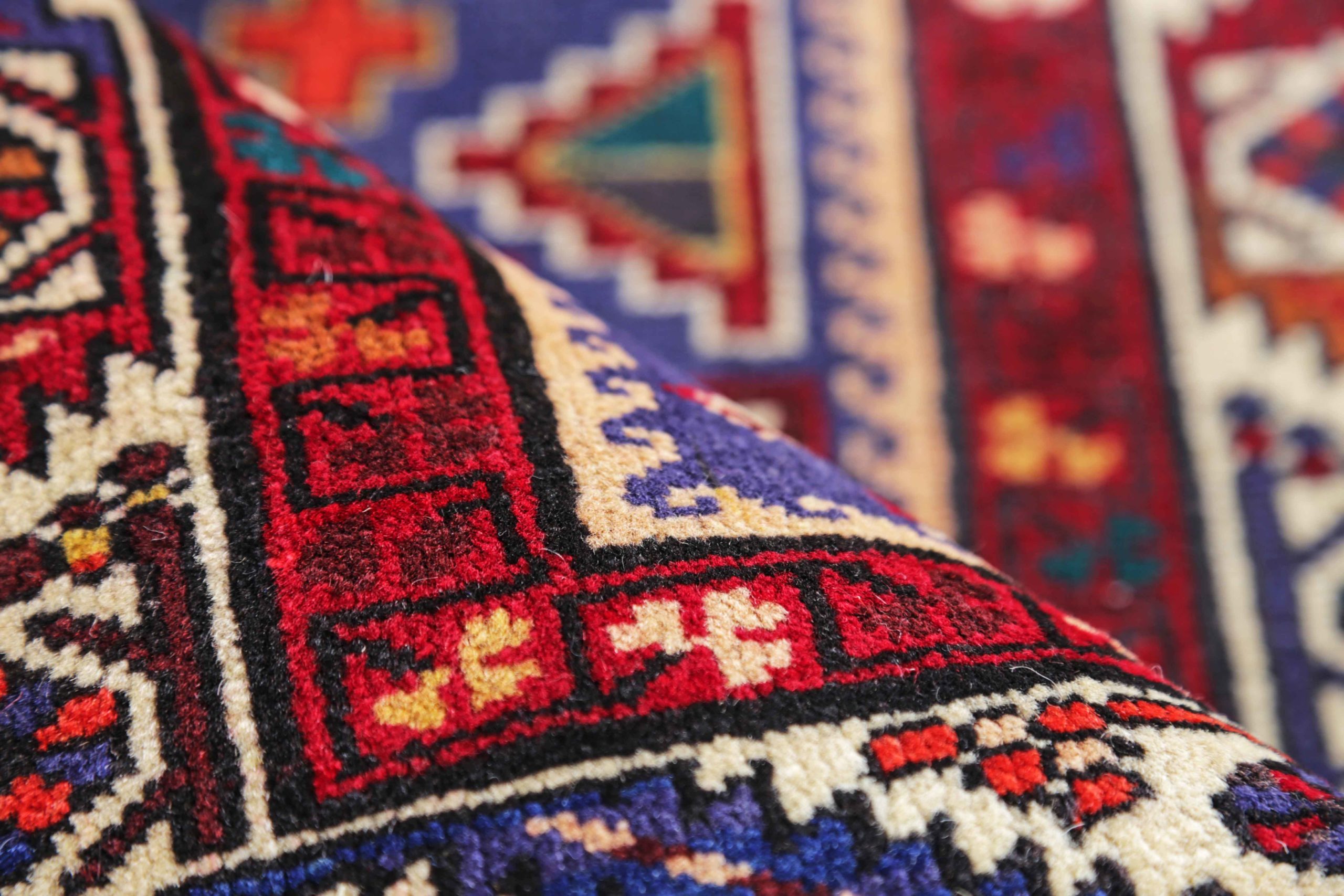 Thumbnail 7 for Antique Persian Sarab Traditional Rug 91217