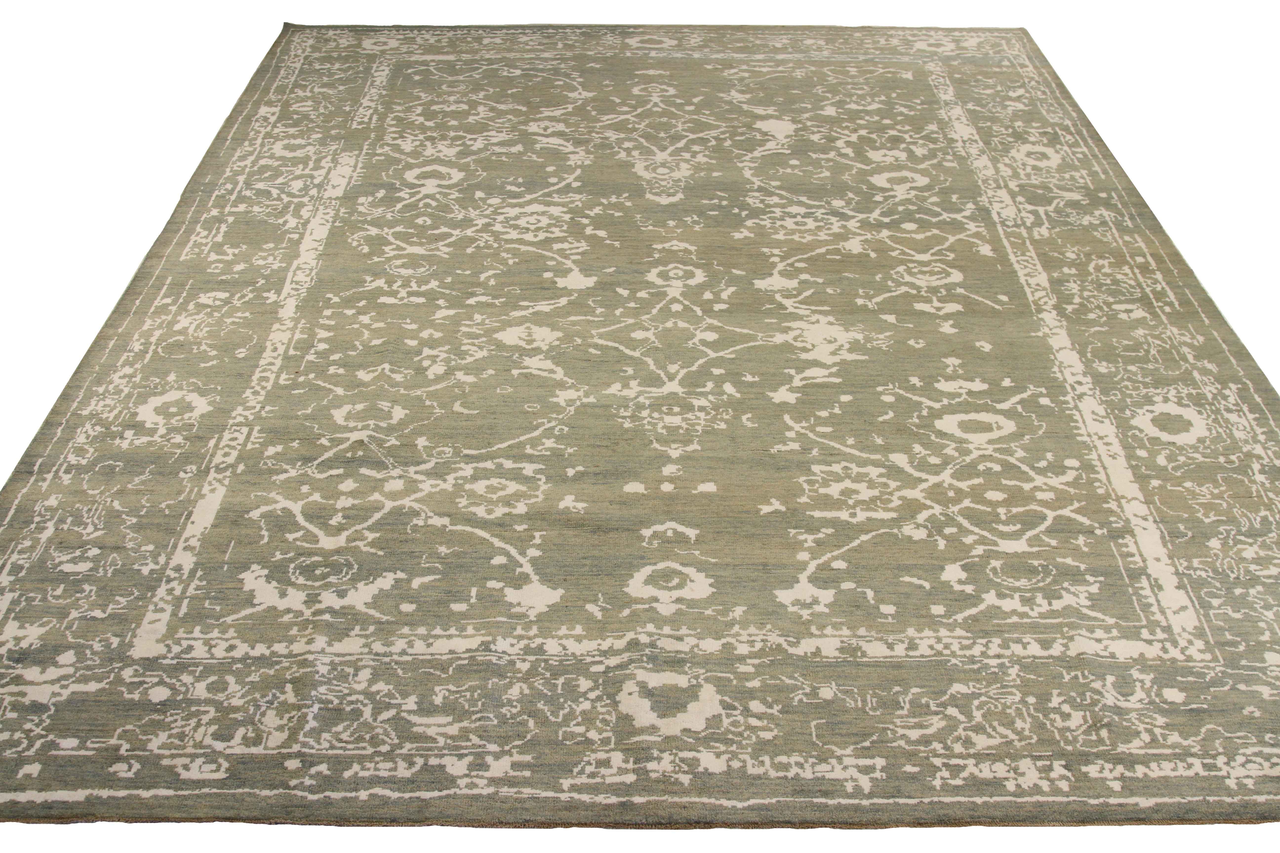 Thumbnail 4 for Persian Sultanabad Transitional Rug 66100