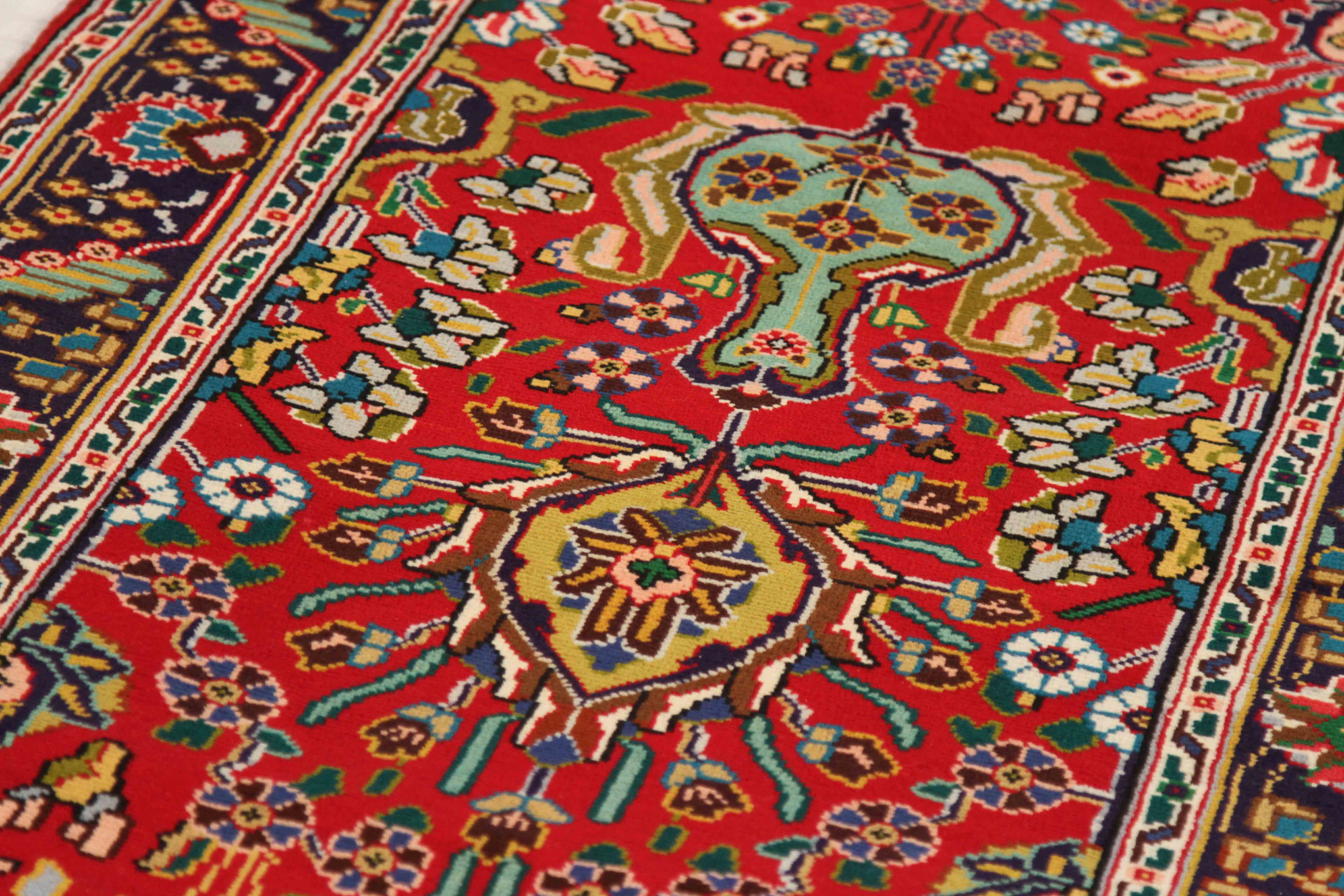 Thumbnail 5 for Antique Persian Tabriz Traditional Rug 70188