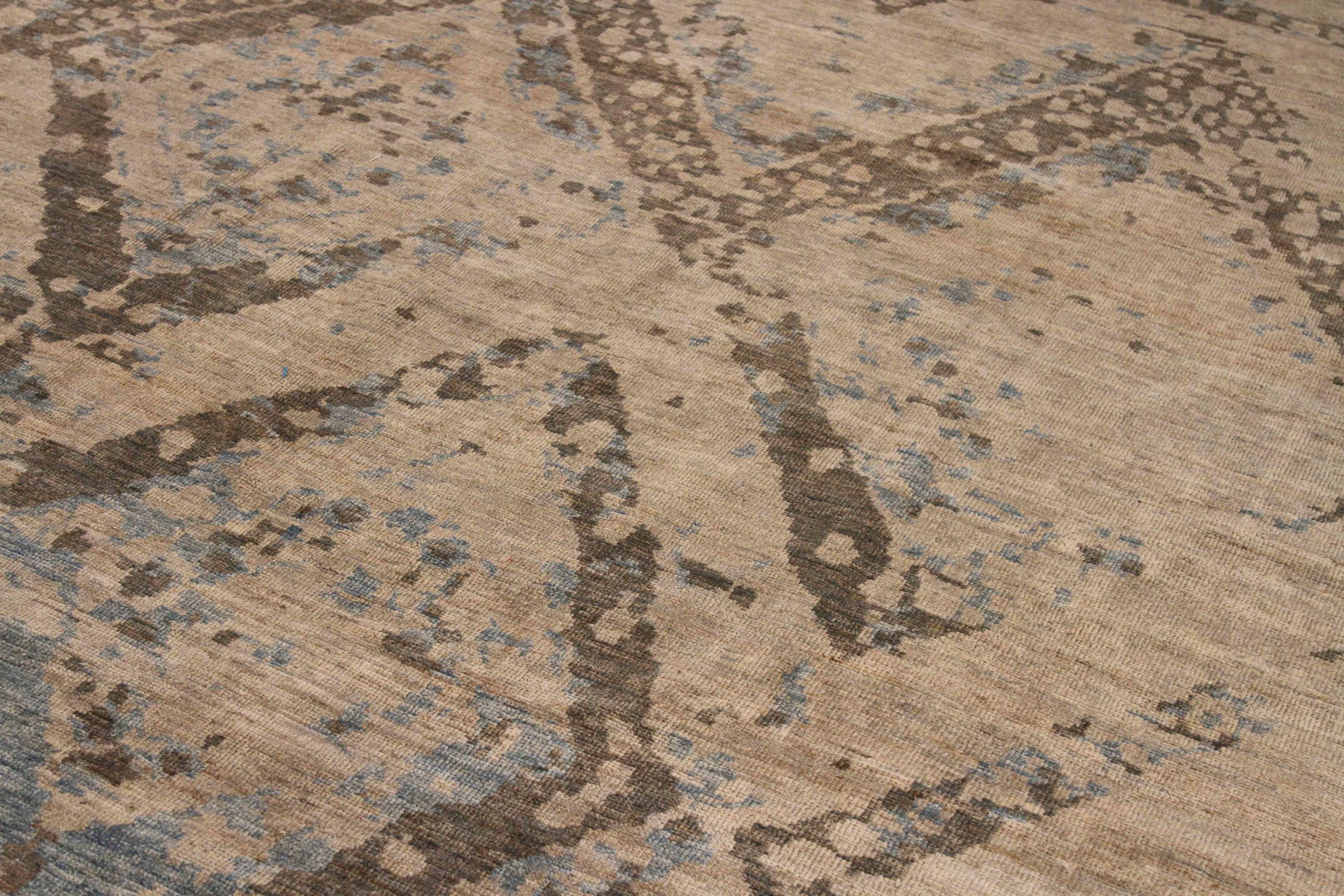 Thumbnail 3 for Persian Sultanabad Transitional Rug 70434