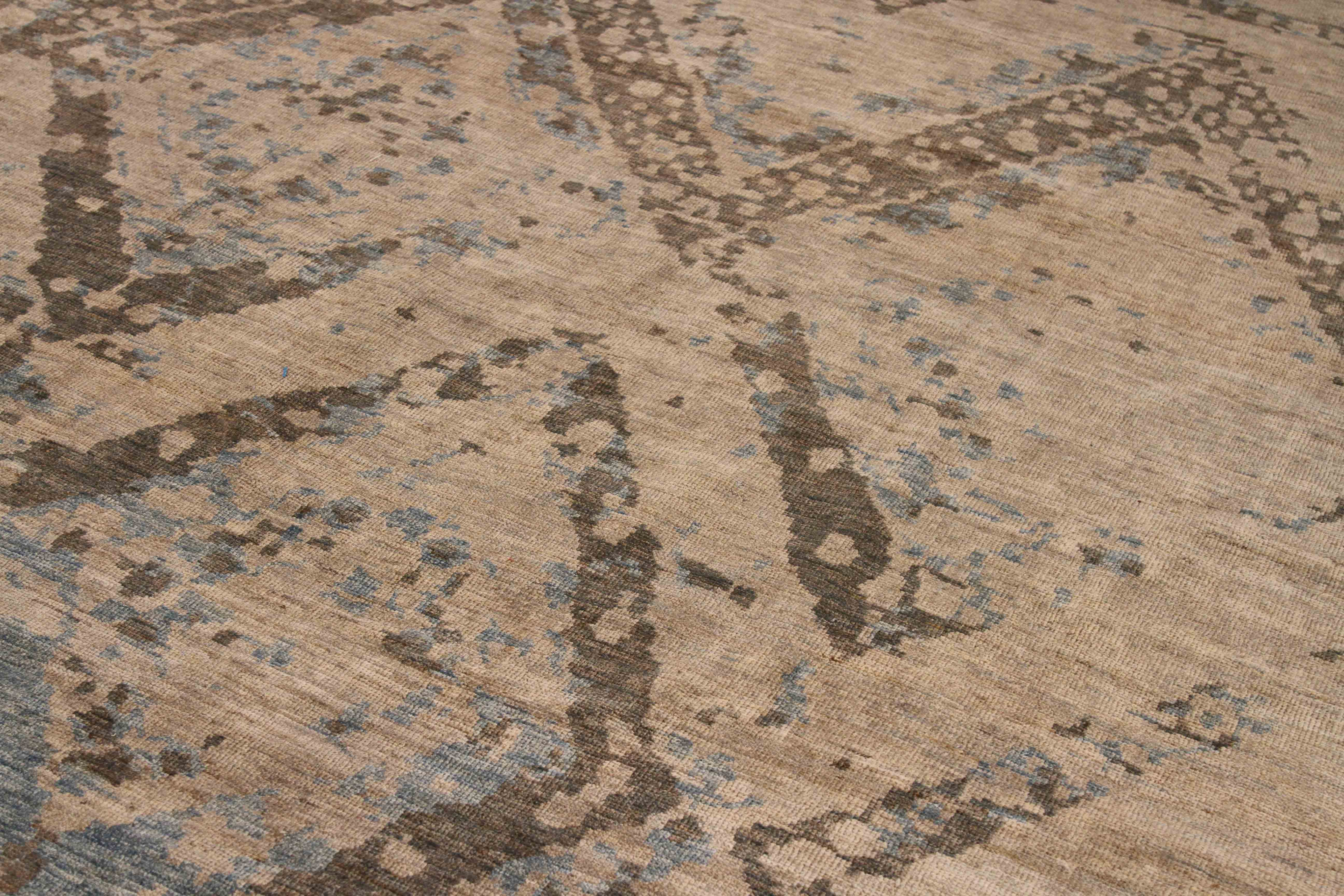 Thumbnail 2 for Persian Sultanabad Transitional Rug 70434