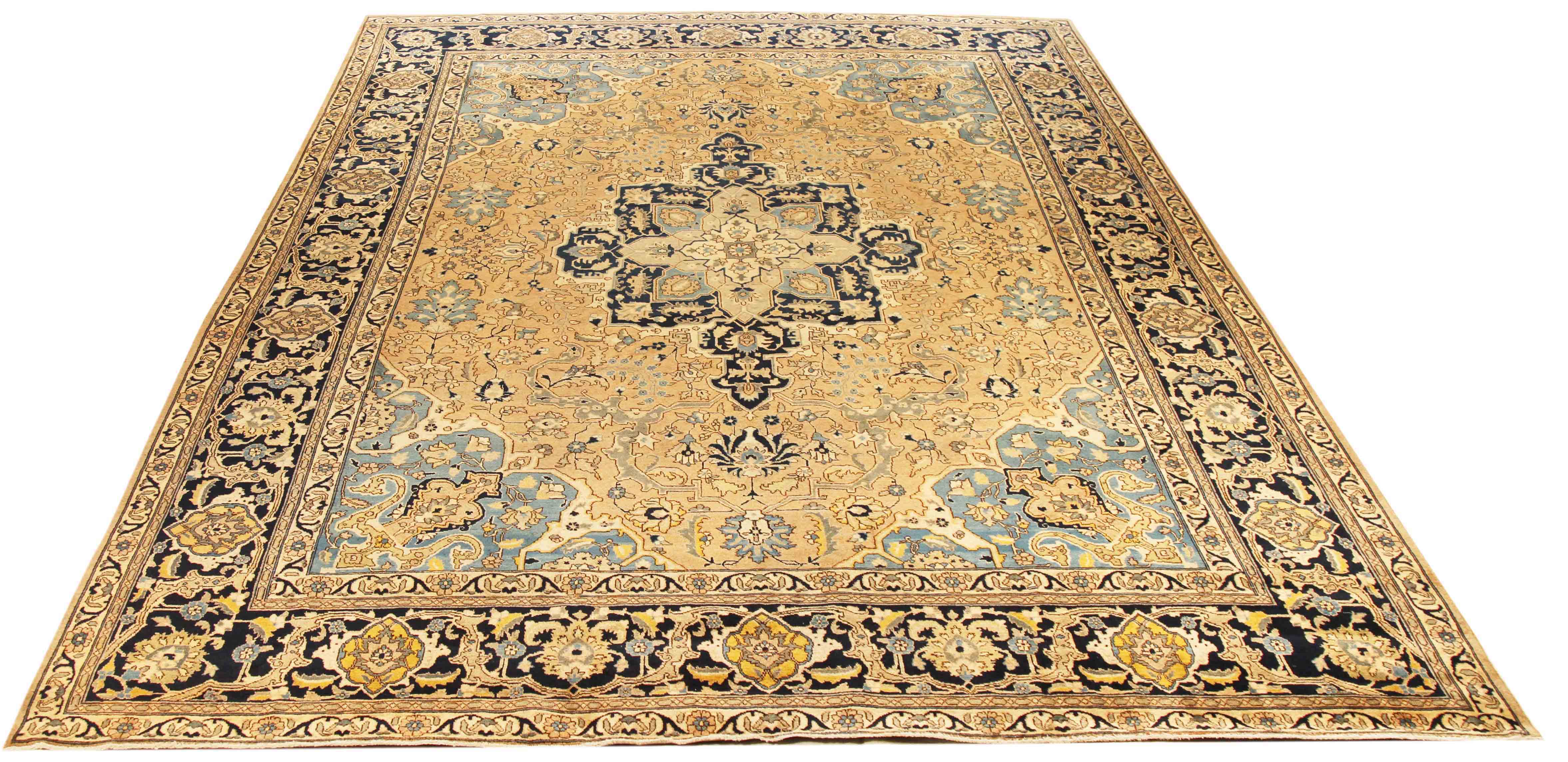 Thumbnail 5 for Antique Persian Traditional Rug 70472