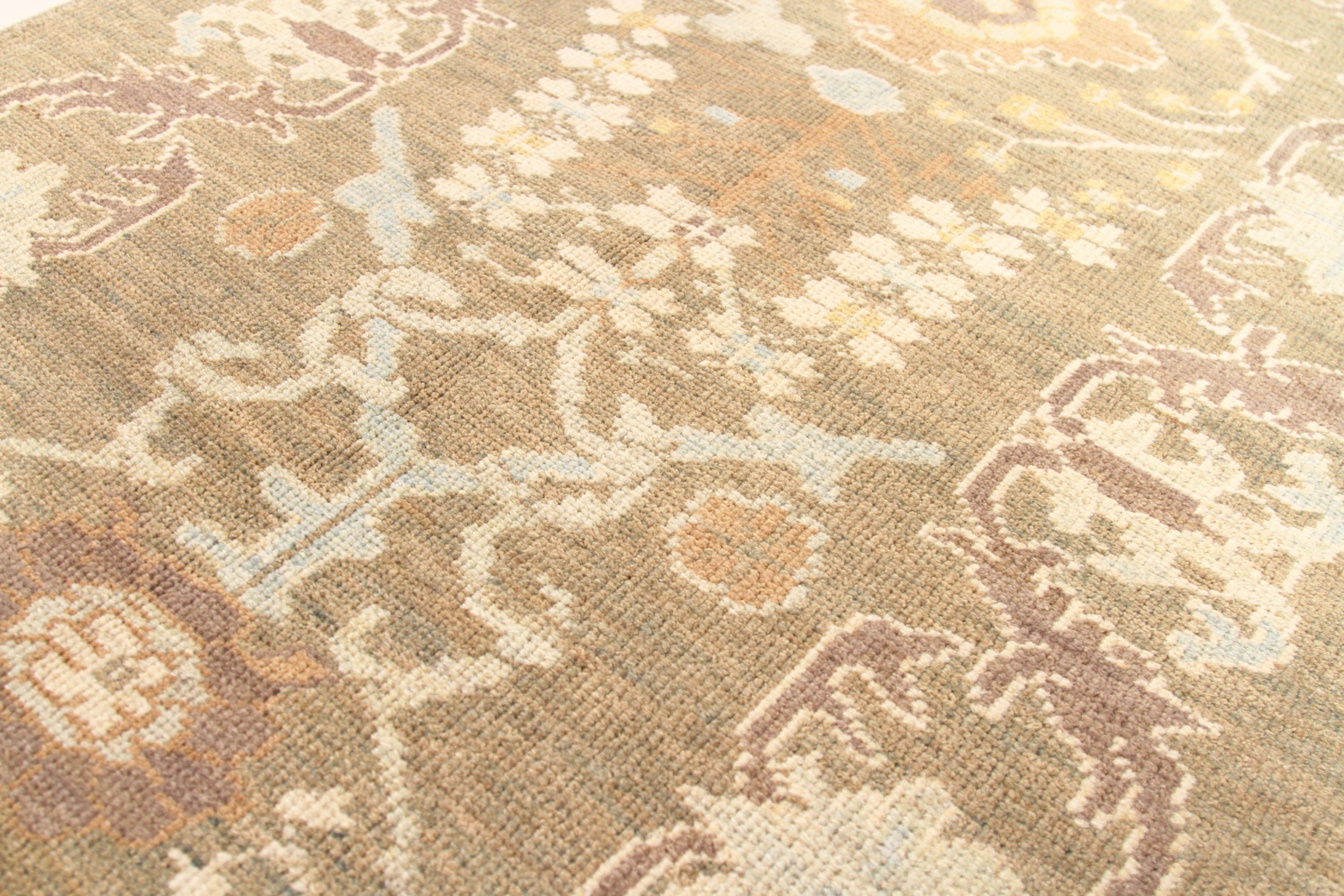 Thumbnail 10 for Persian Oushak Transitional Rug 70532