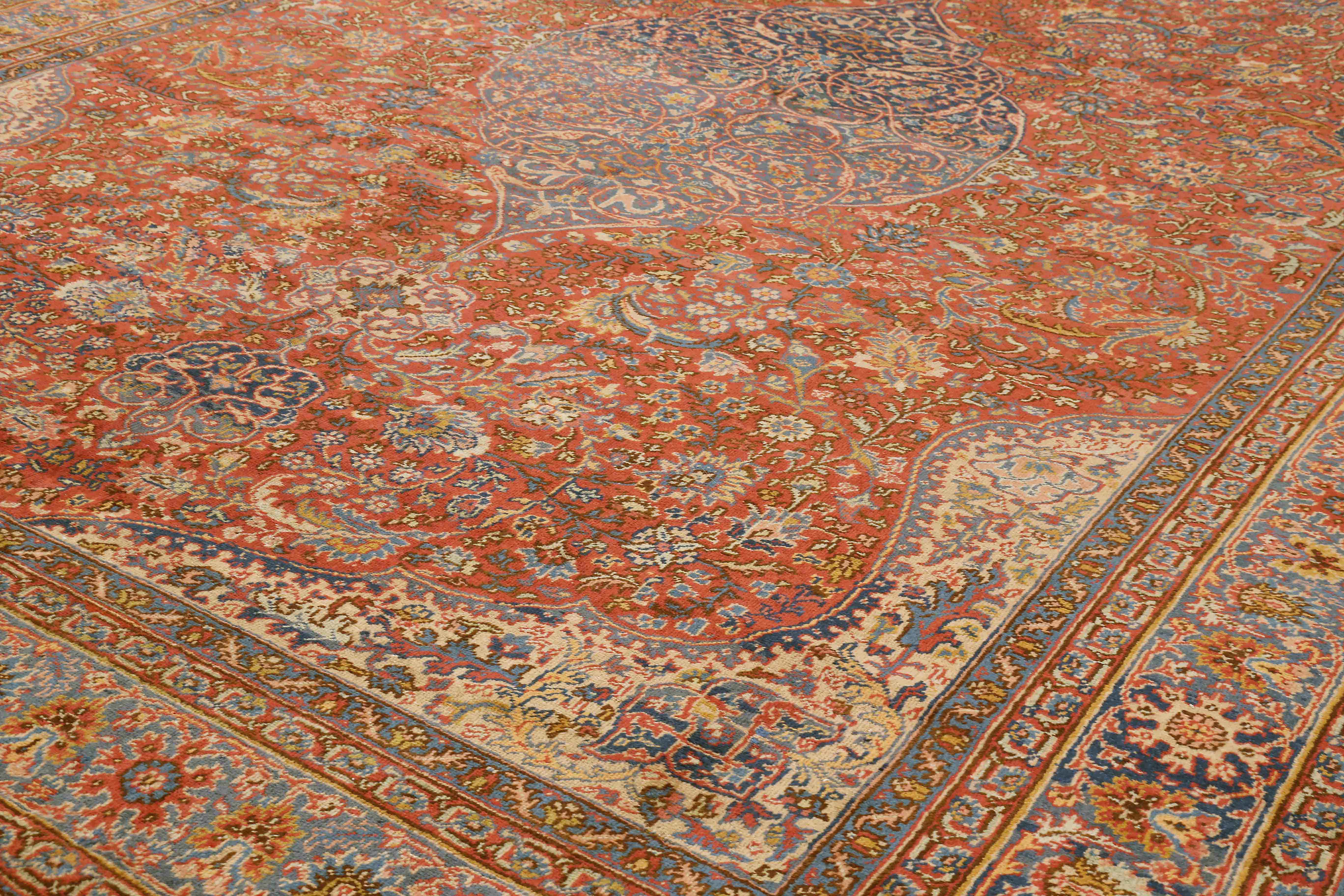 Thumbnail 4 for Antique Turkey Sivas Traditional Rug 72033