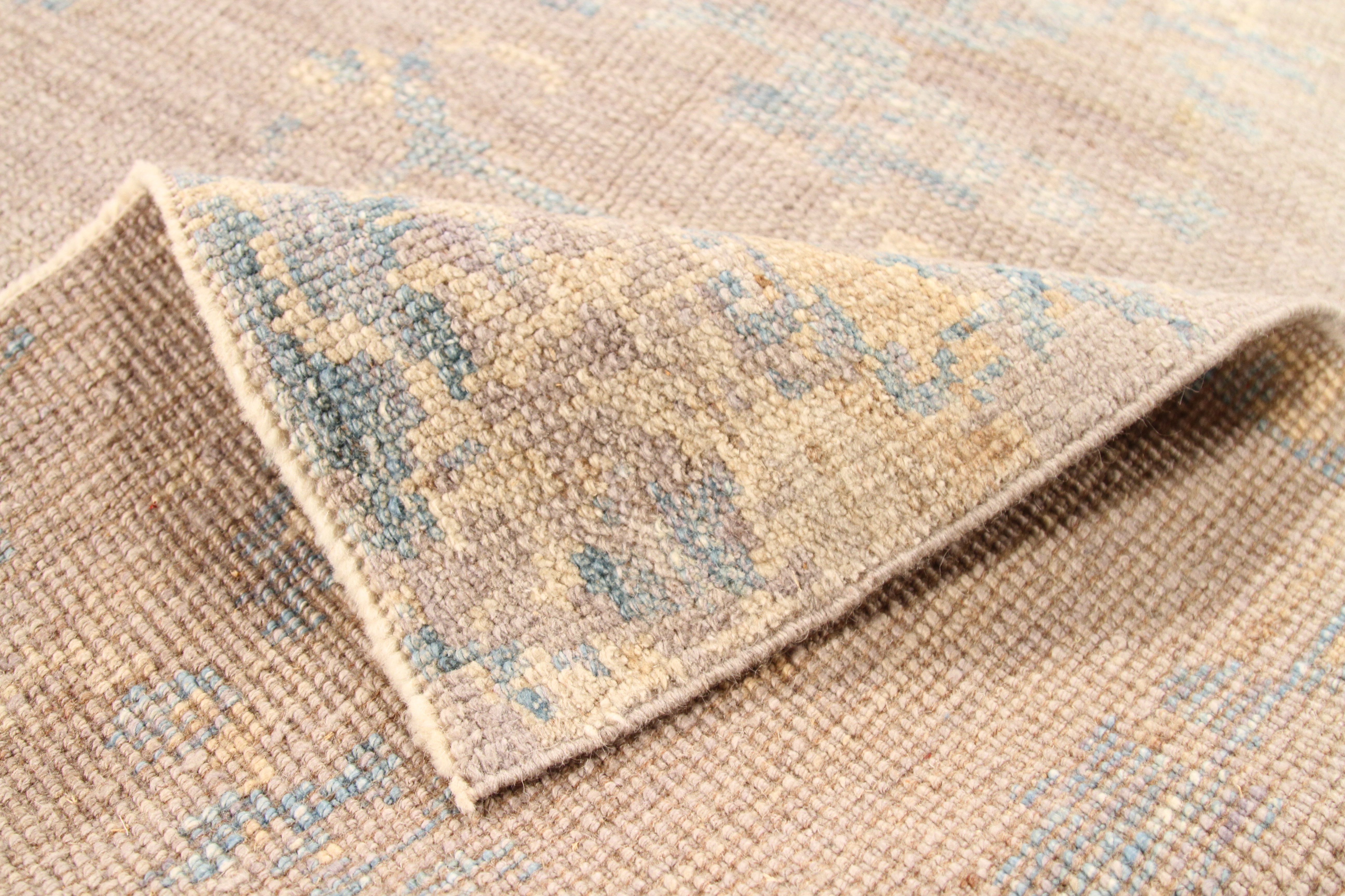 Thumbnail 6 for Persian Oushak Transitional Rug 69810