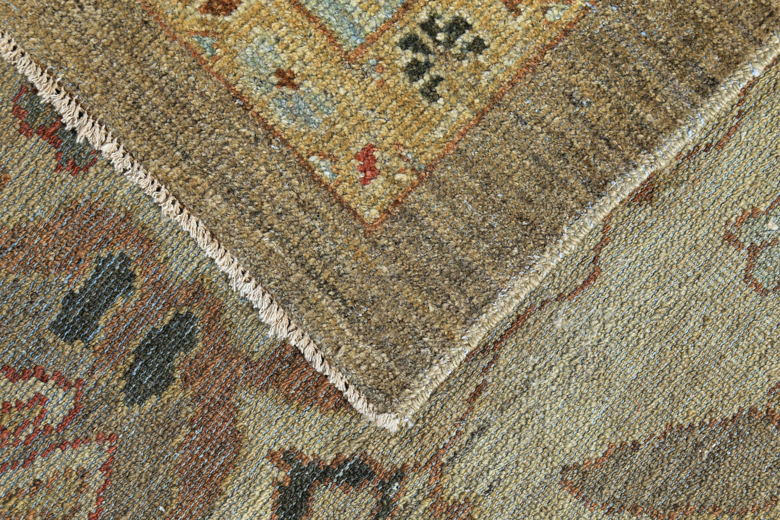 Thumbnail 2 for Antique Persian Sultanabad Traditional Rug 89557