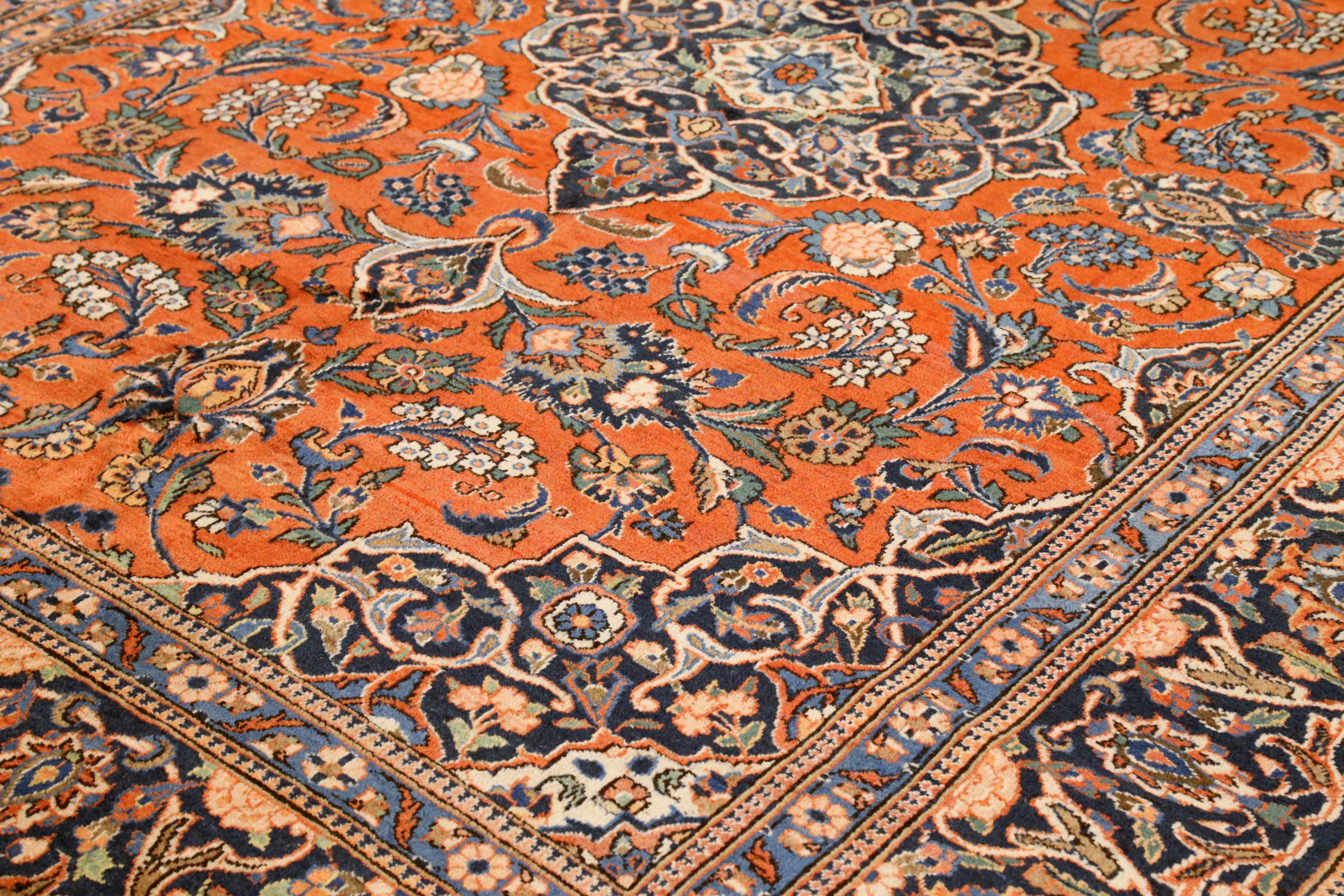 Thumbnail 4 for Antique Persian Kashan Traditional Rug 75326