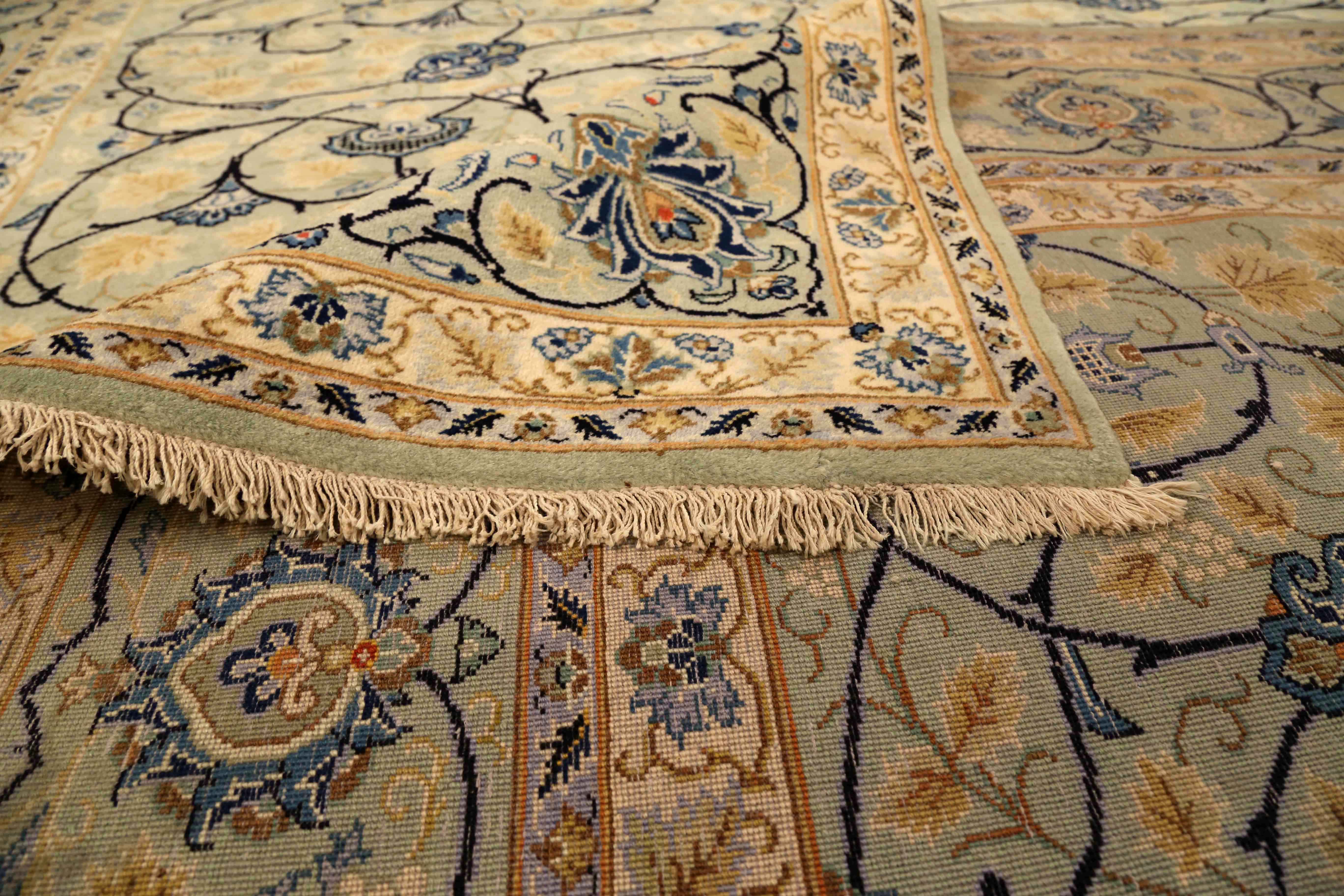 Thumbnail 3 for Antique Persian Kashan Traditional Rug 75392