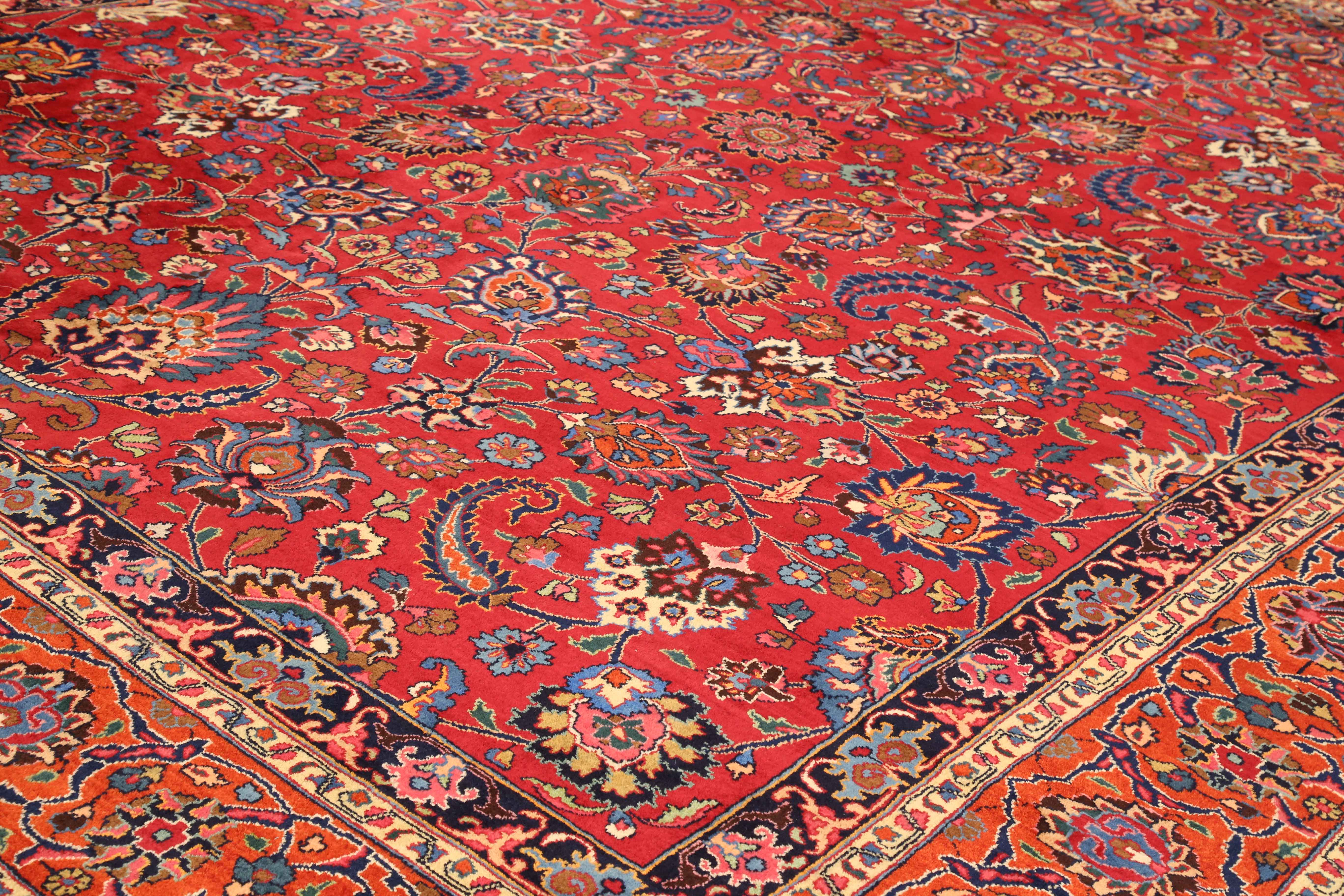 Thumbnail 2 for Antique Persian Mashad Traditional Rug 75370