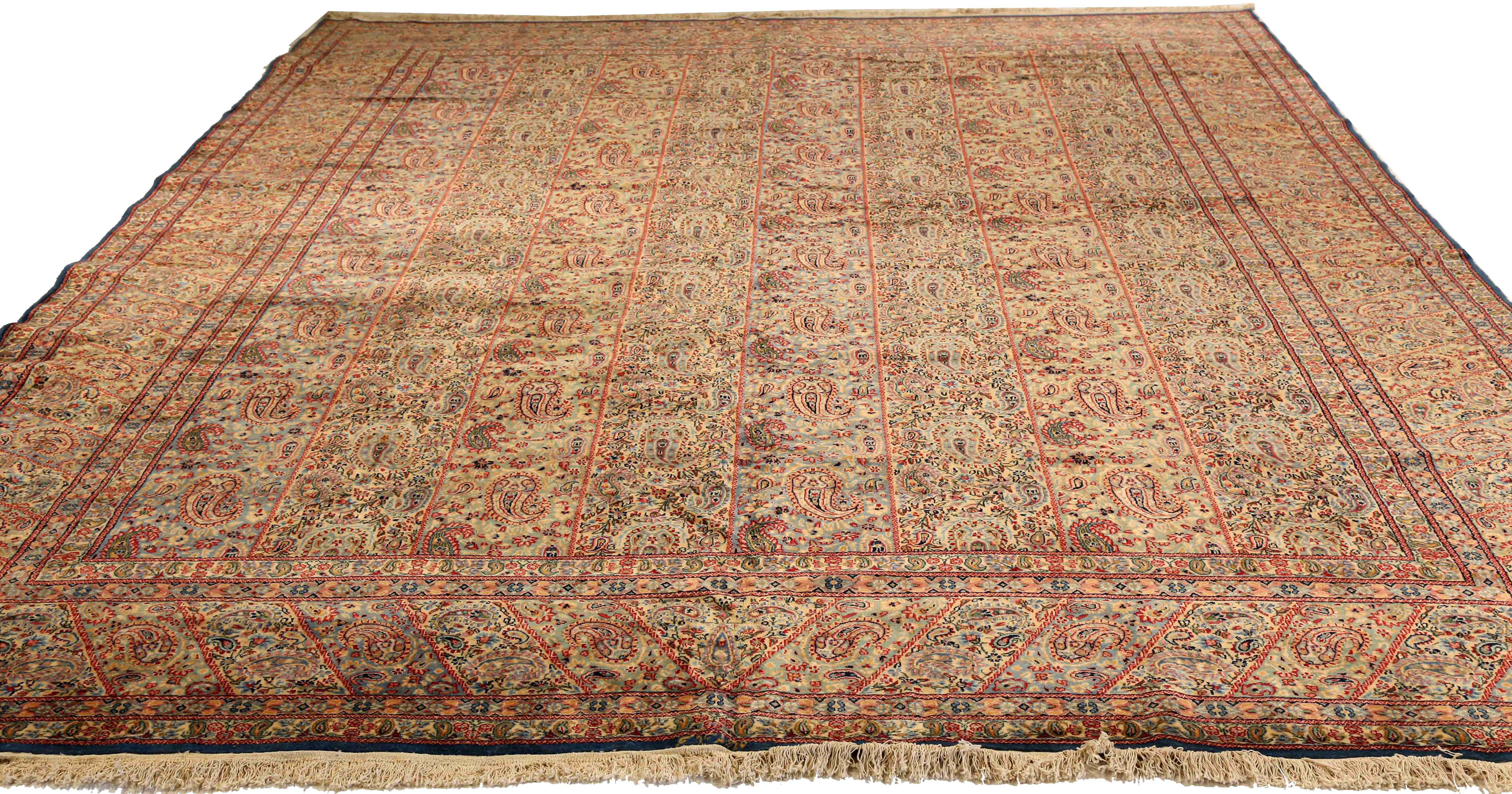 Thumbnail 4 for Antique Persian Kerman Traditional Rug 75467