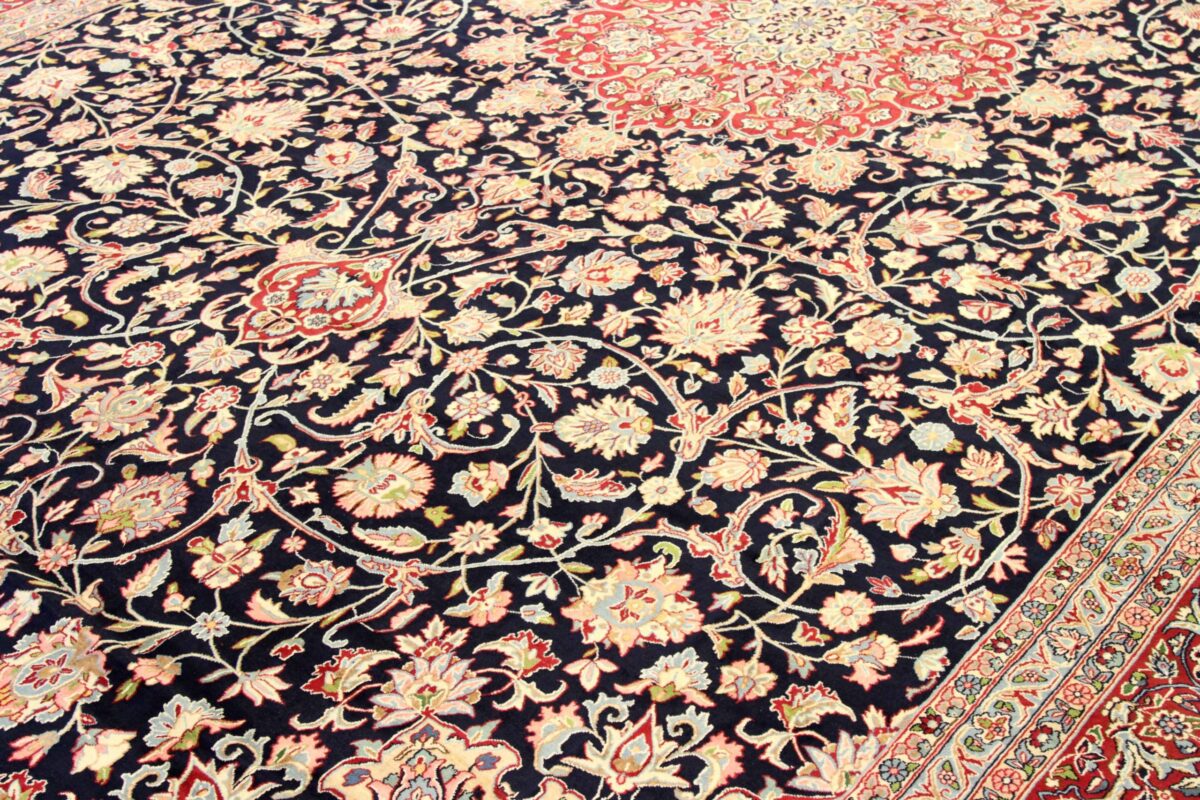 Thumbnail 14 for Antique Persian Kerman Traditional Rug 75578