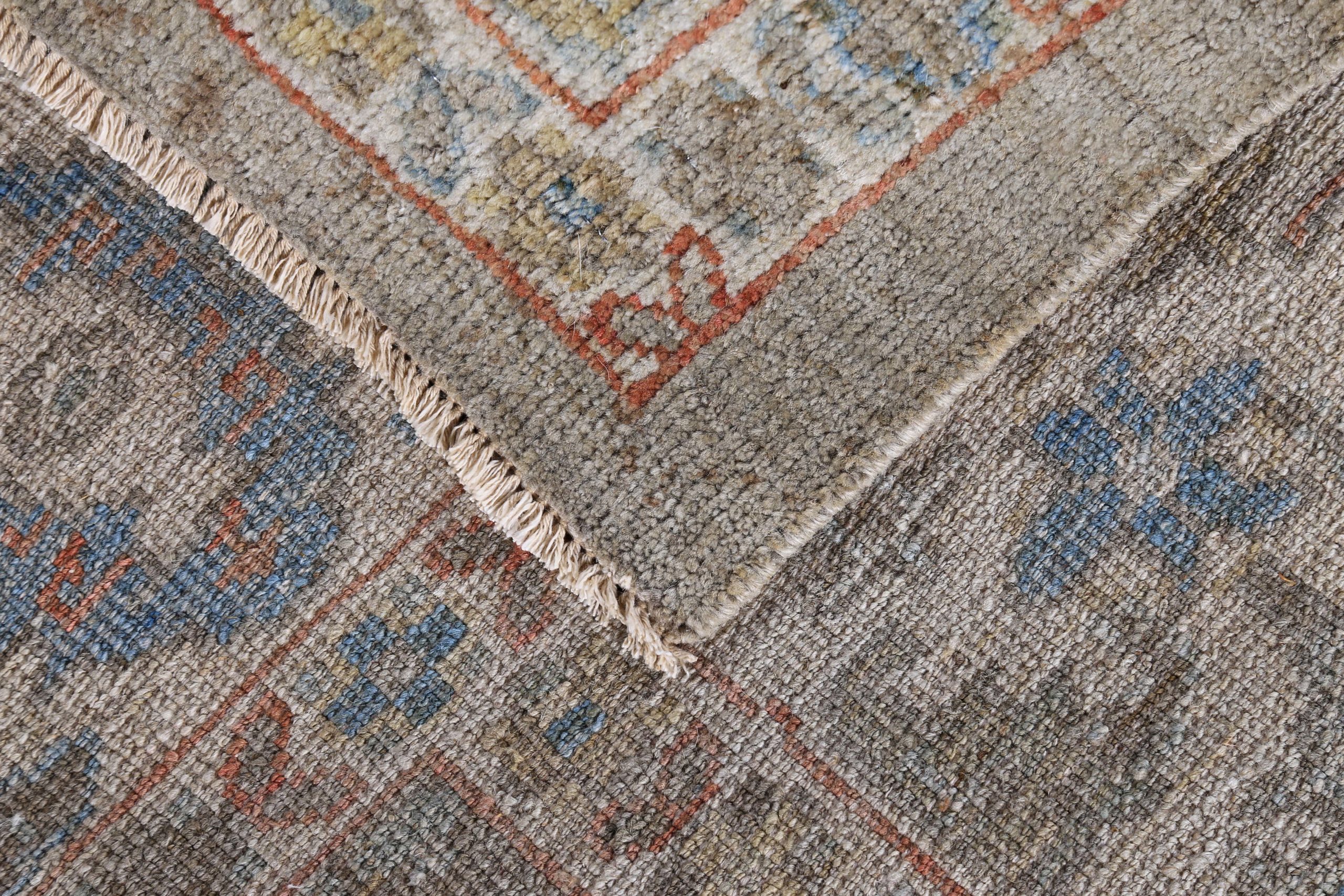 Thumbnail 5 for Persian Sultanabad Traditional Rug 89434