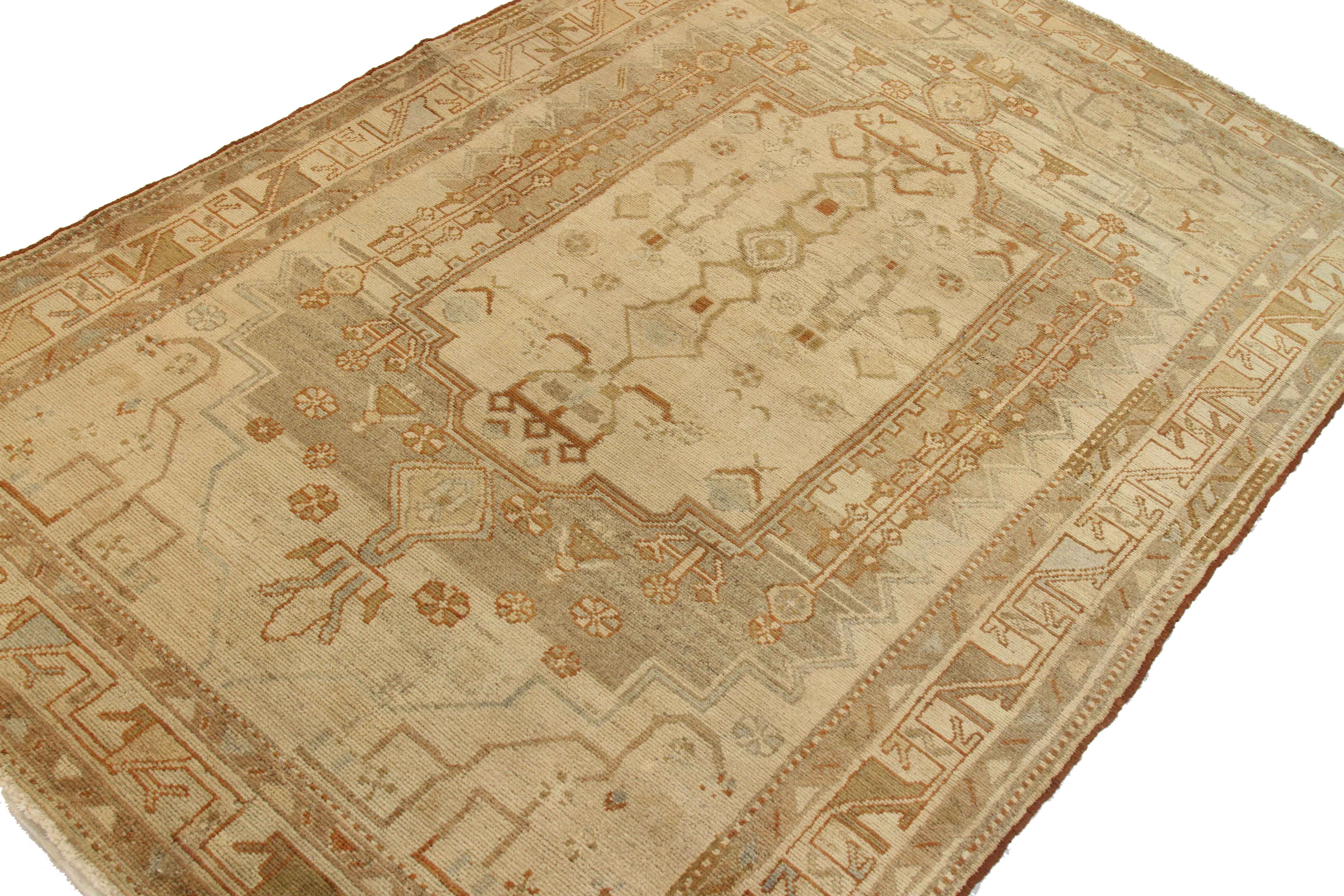 Thumbnail 2 for Antique Persian Malayer Transitional Rug 51888