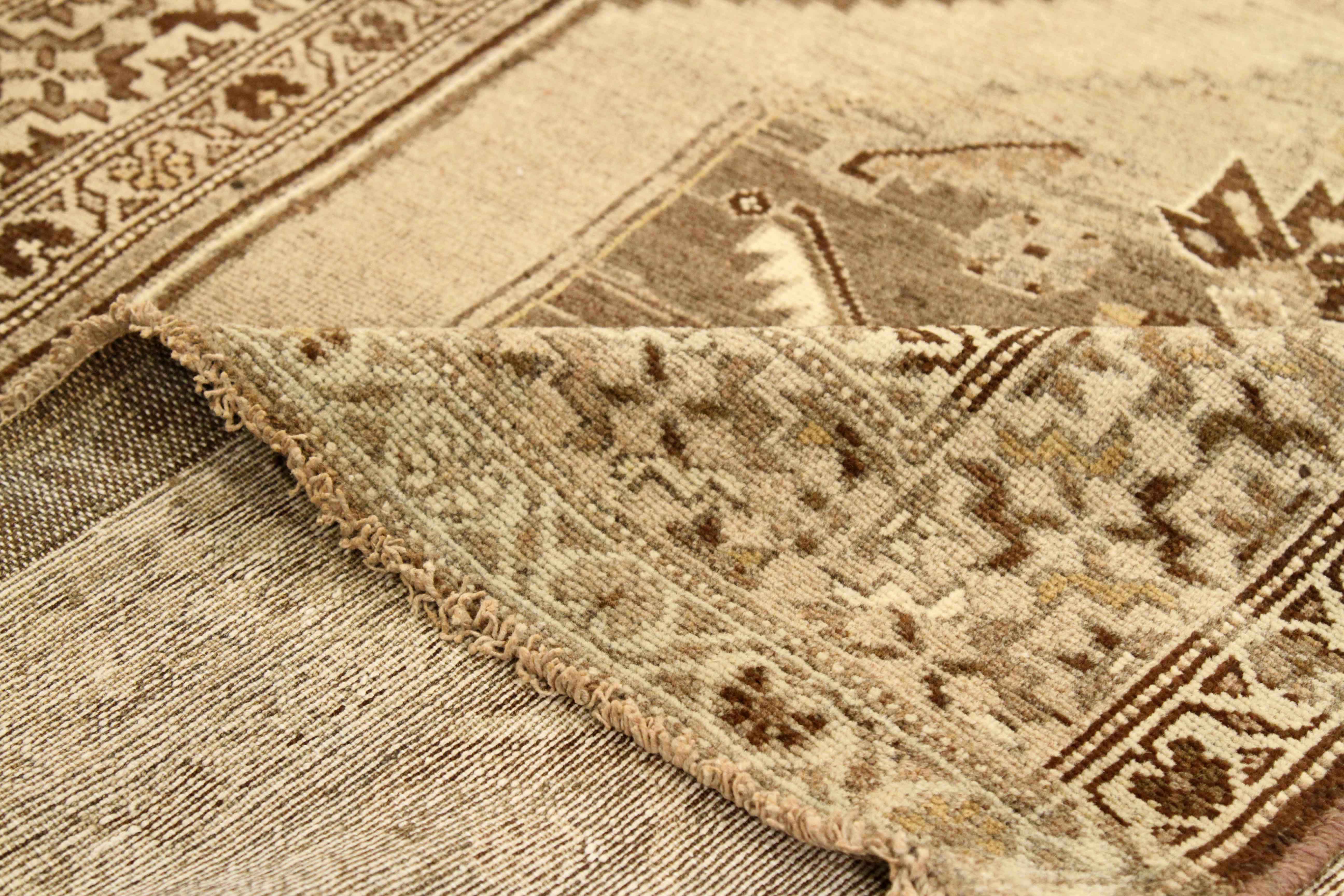 Thumbnail 3 for Antique Persian Kolyai Traditional Rug 75765