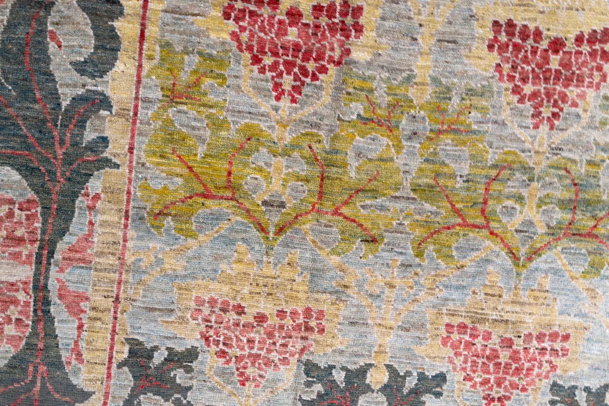 Thumbnail 5 for Persian Sultanabad Transitional Rug 88236