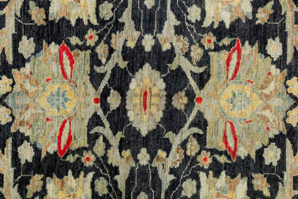 Thumbnail 3 for Persian Sultanabad Traditional Rug 89108