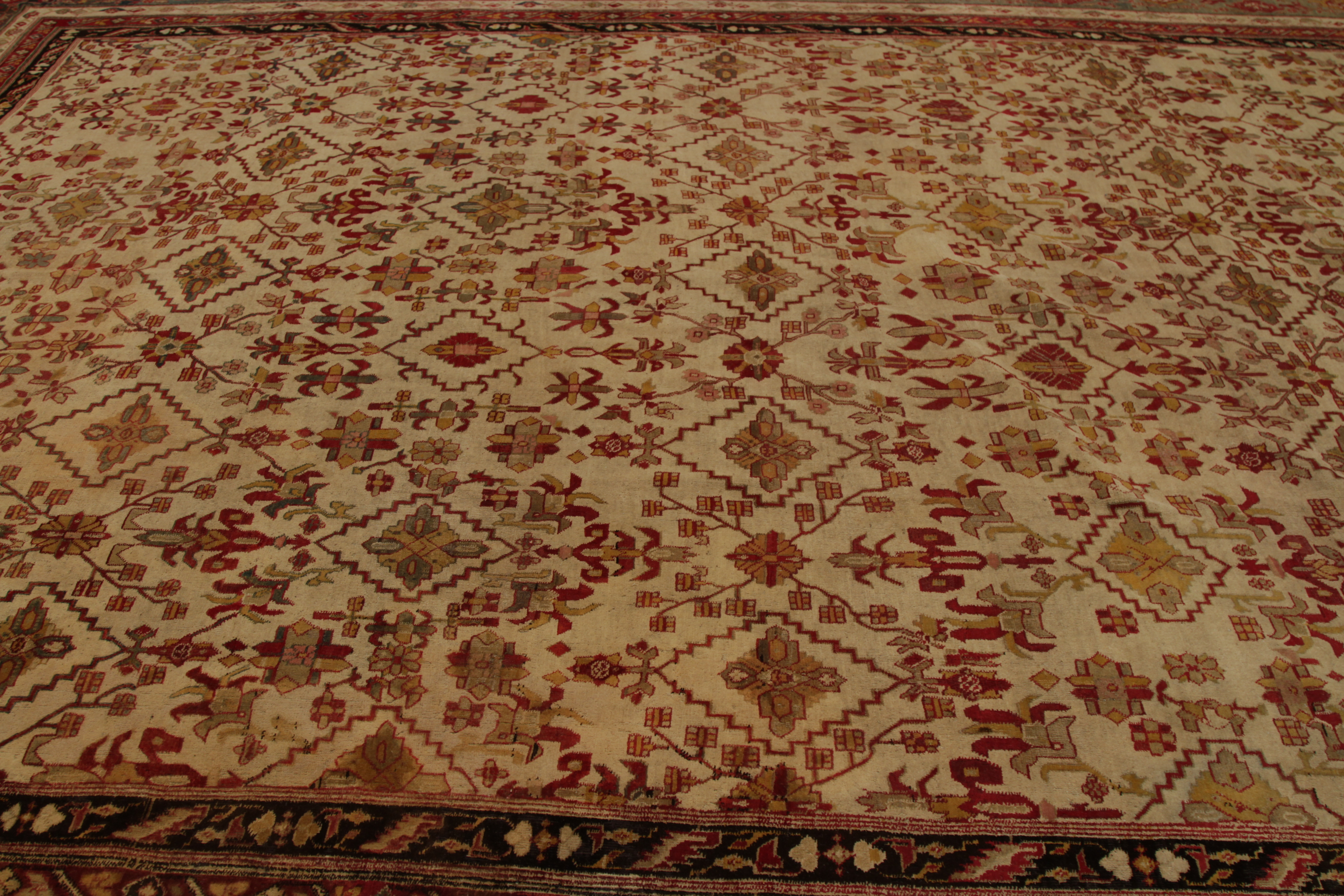 Thumbnail 8 for Antique India Agra Modern / Contemporary Rug 92566