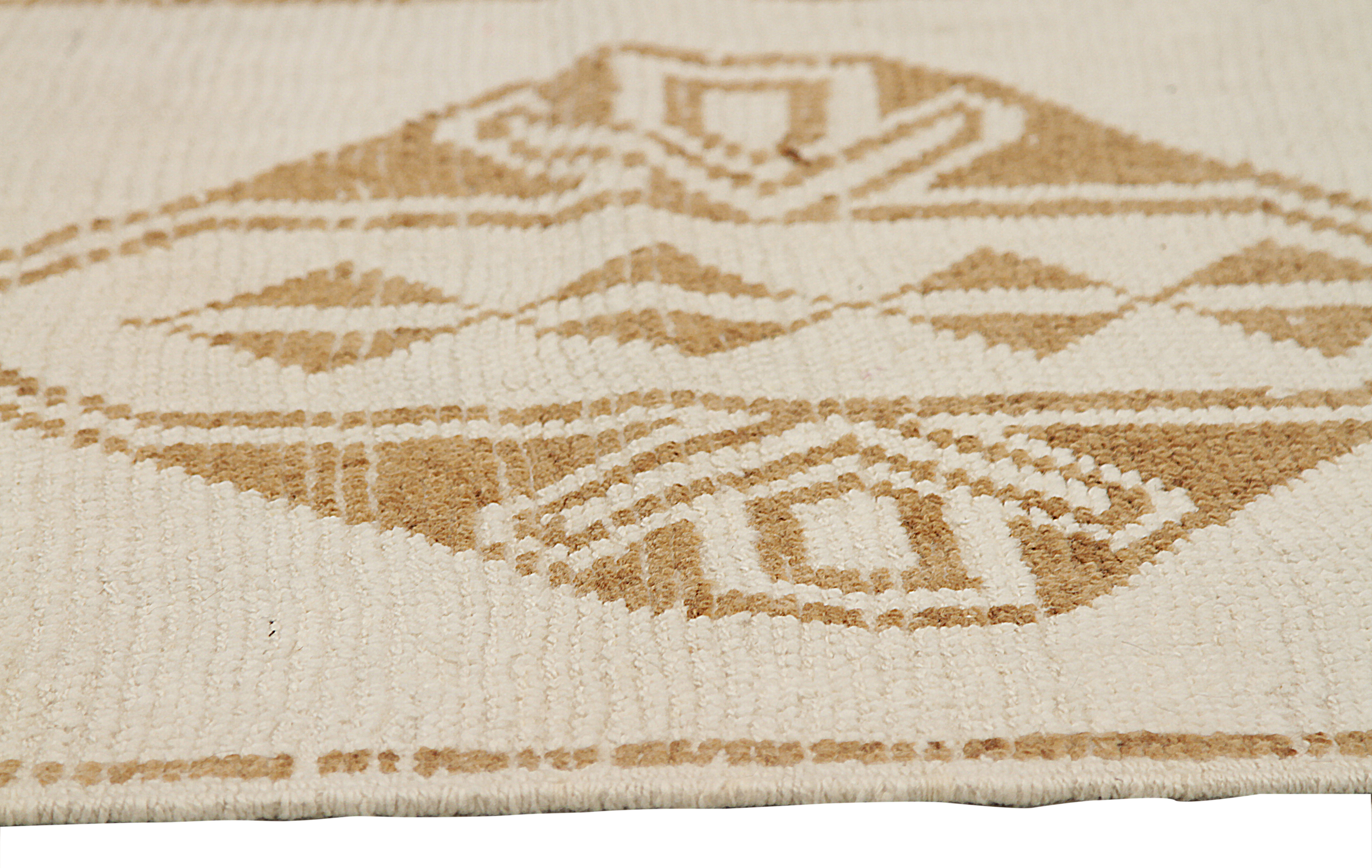 Thumbnail 3 for 92537