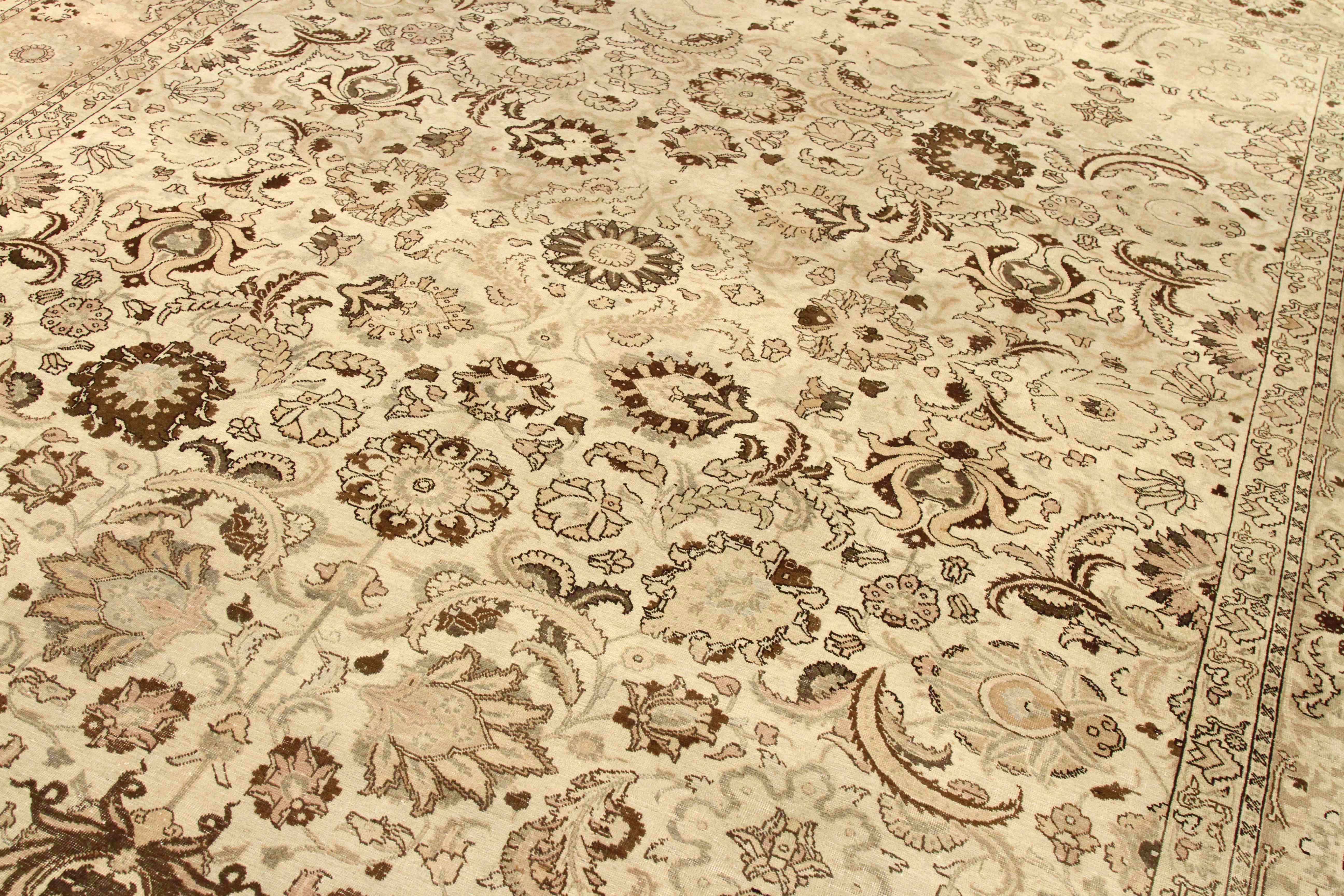 Thumbnail 2 for Antique Persian Tabriz Traditional Rug 76043