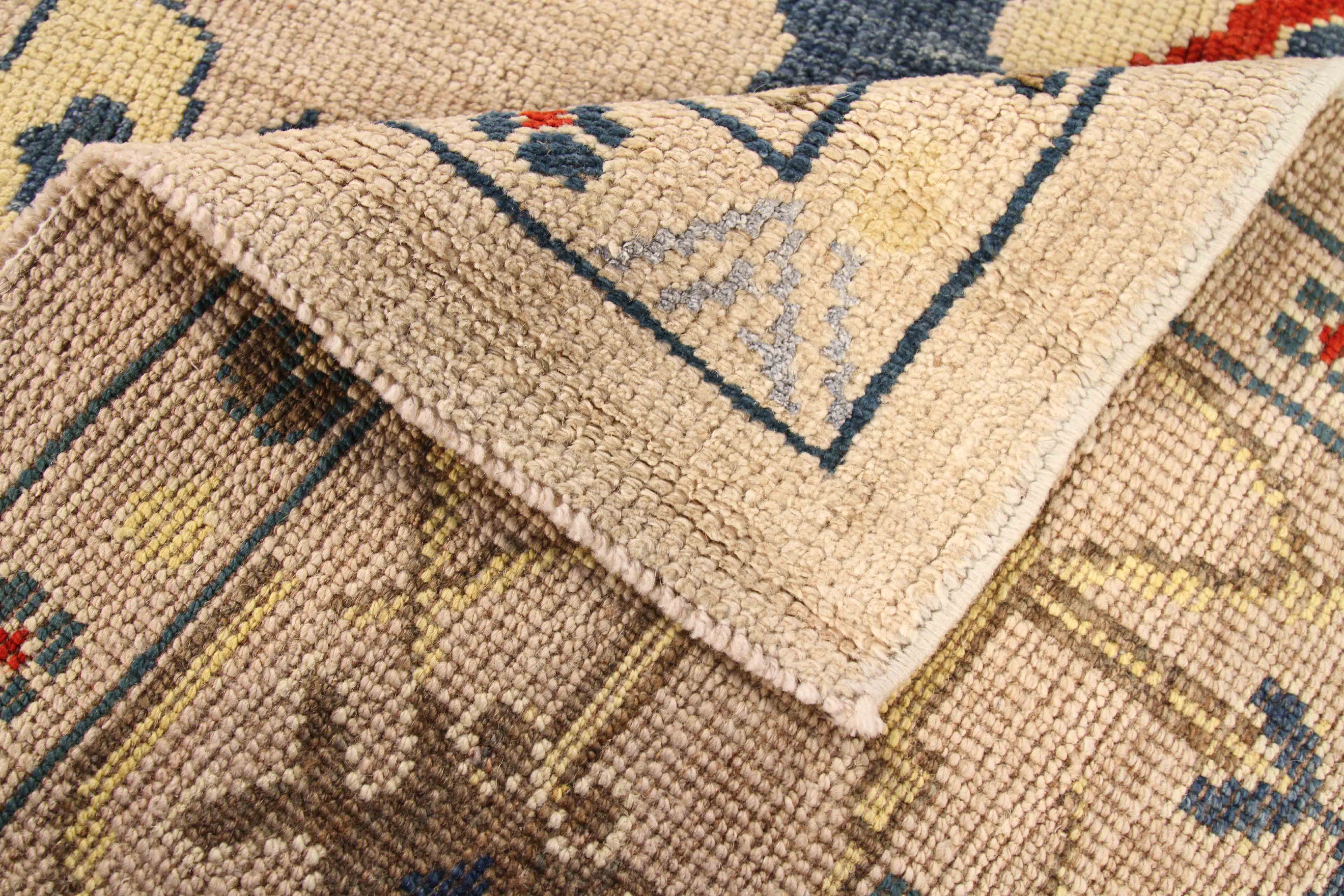 Thumbnail 4 for Persian Oushak Transitional Rug 70108