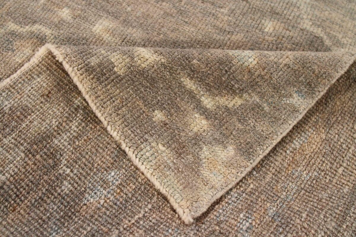 Thumbnail 14 for Persian Oushak Transitional Rug 70112