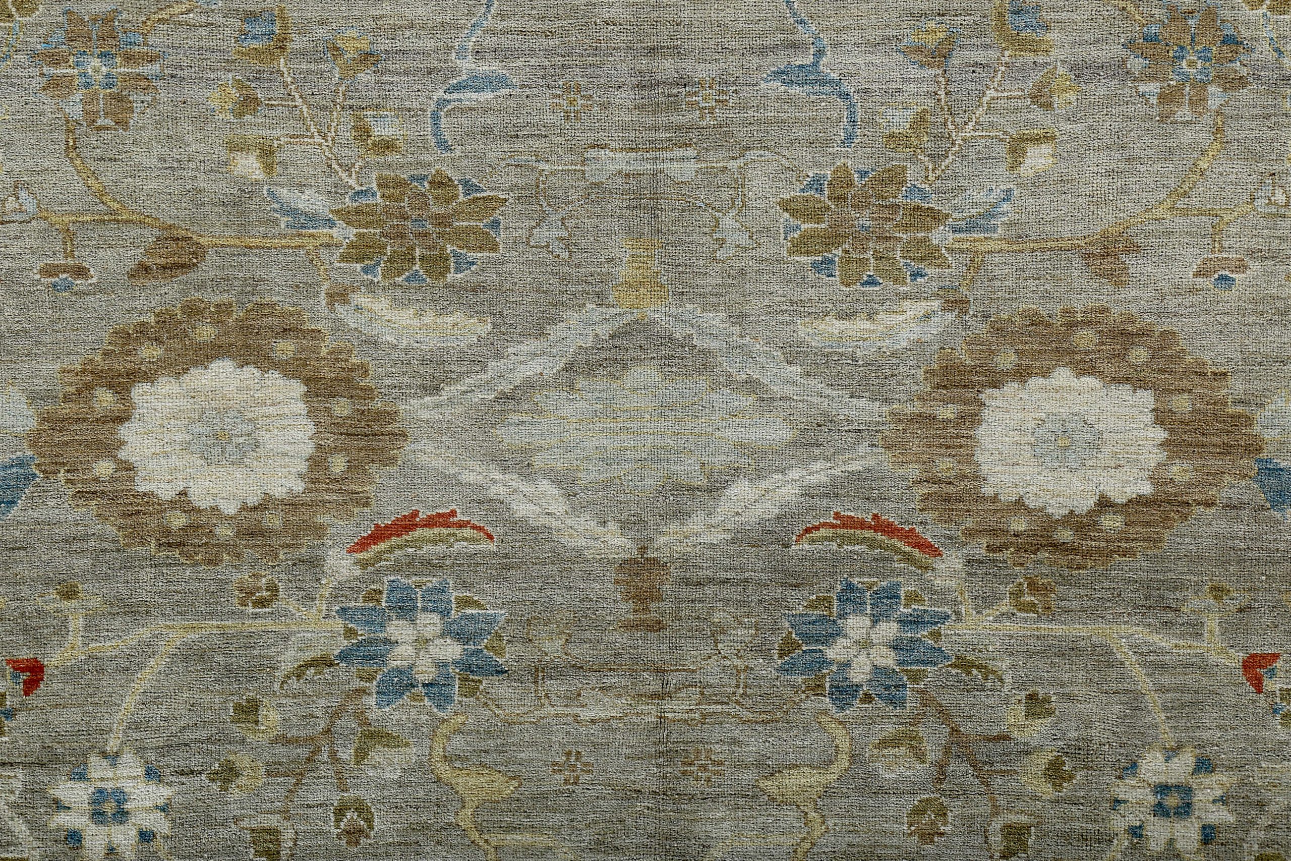 Thumbnail 3 for Persian Sultanabad Traditional Rug 89354