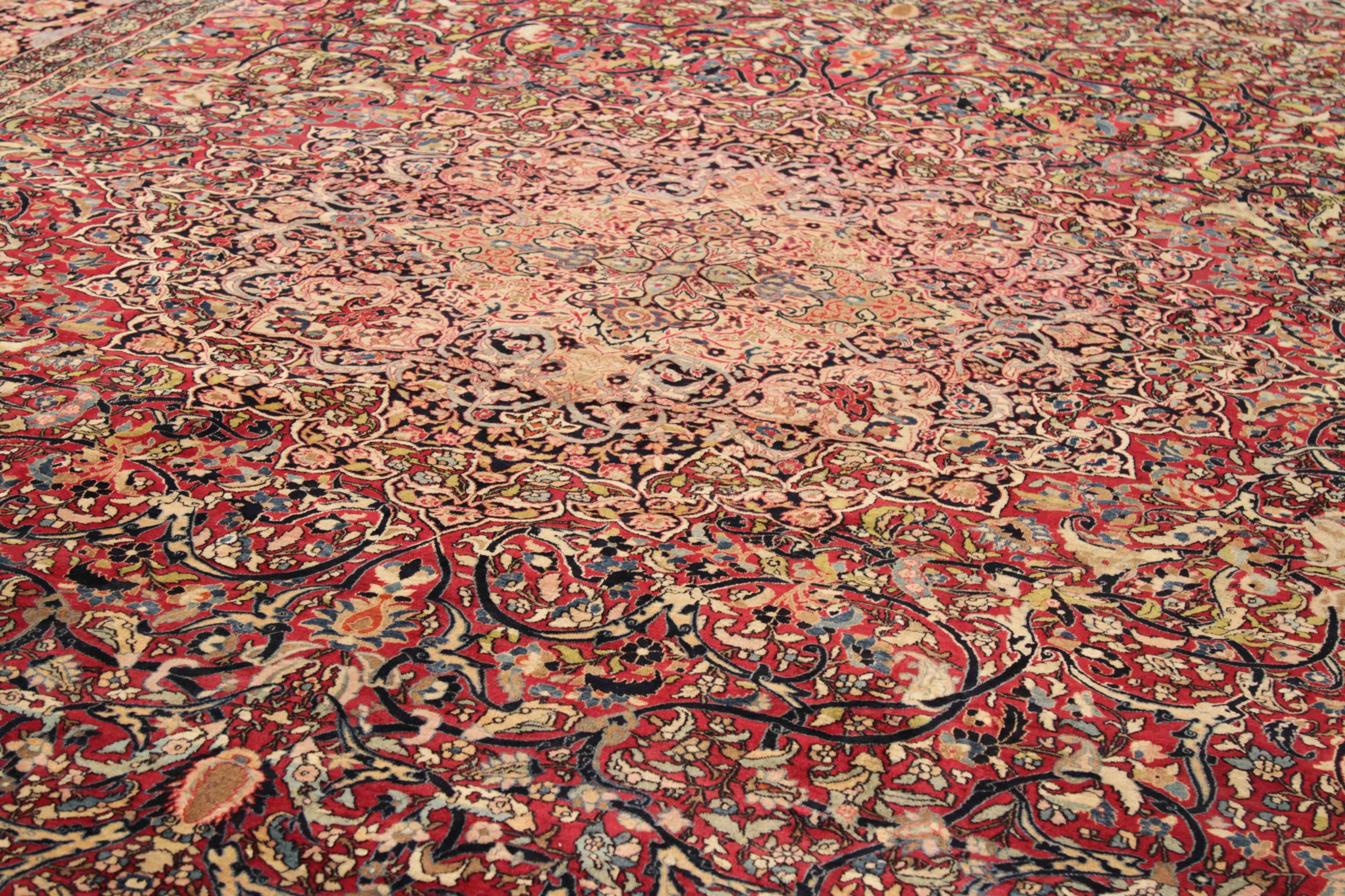 Thumbnail 4 for Antique Persian Isfahan Traditional Rug 88001