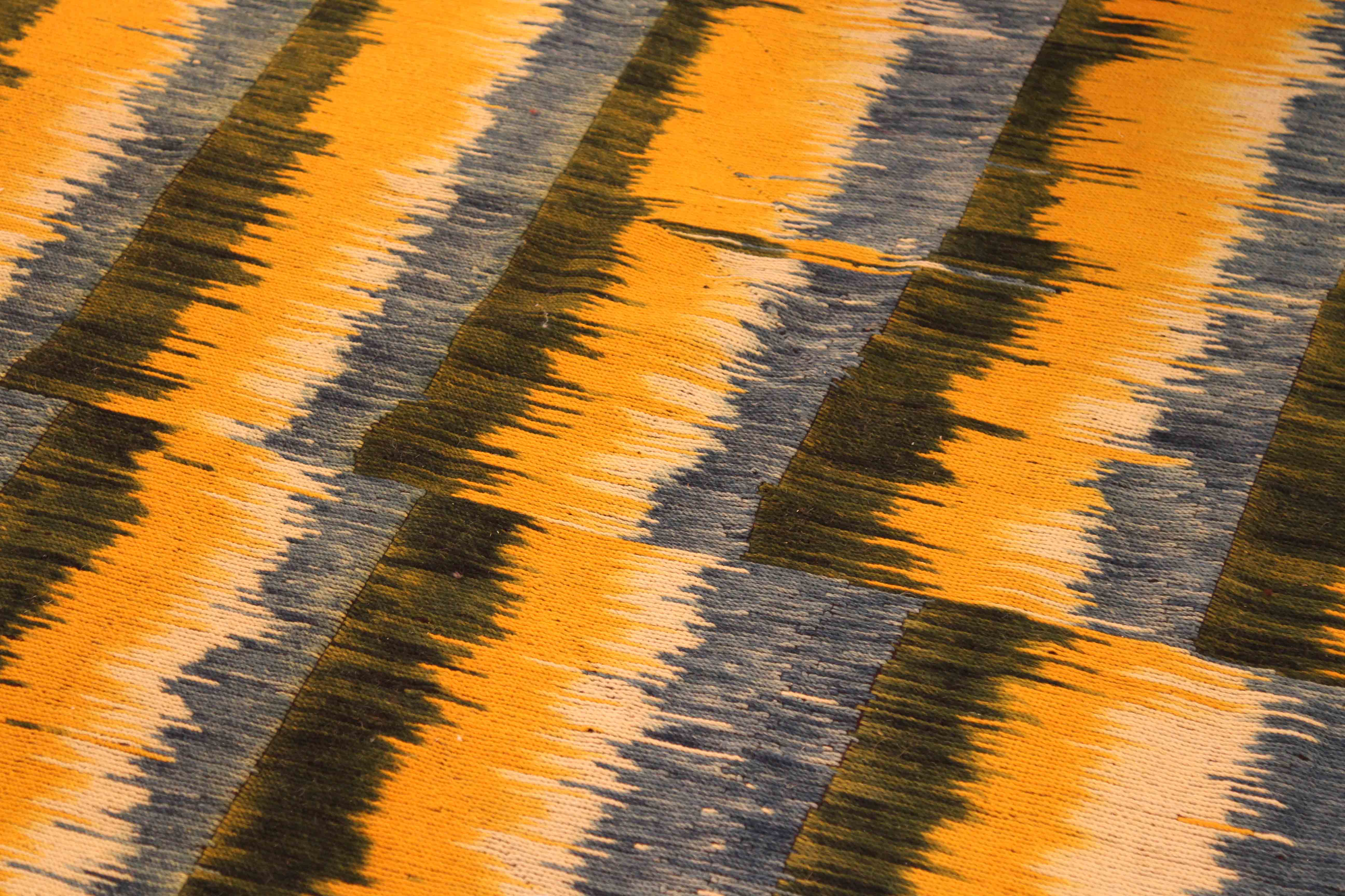 Thumbnail 6 for Persian Transitional Rug 70154