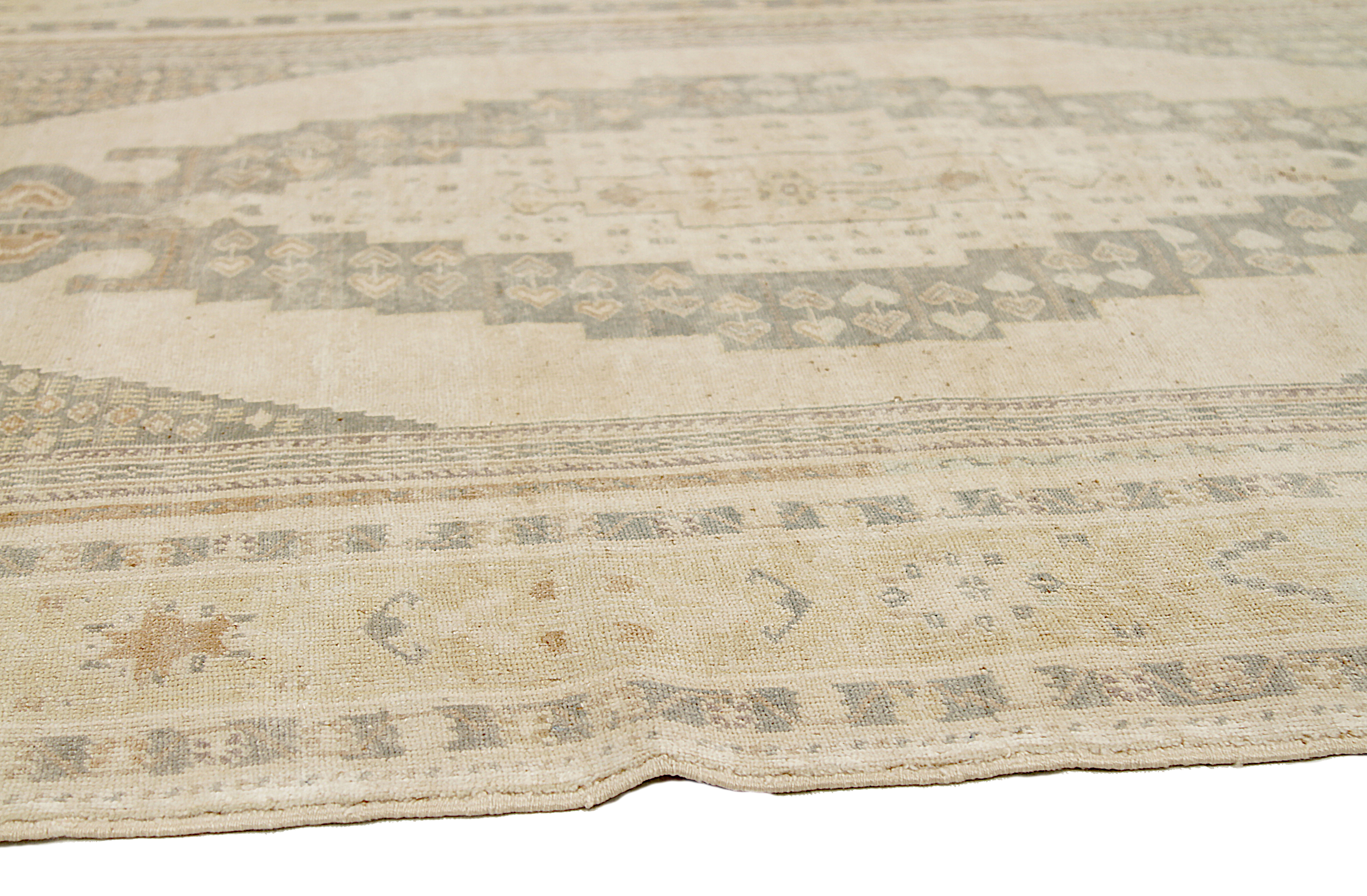 Thumbnail 5 for Antique Turkey Traditional Rug 92512