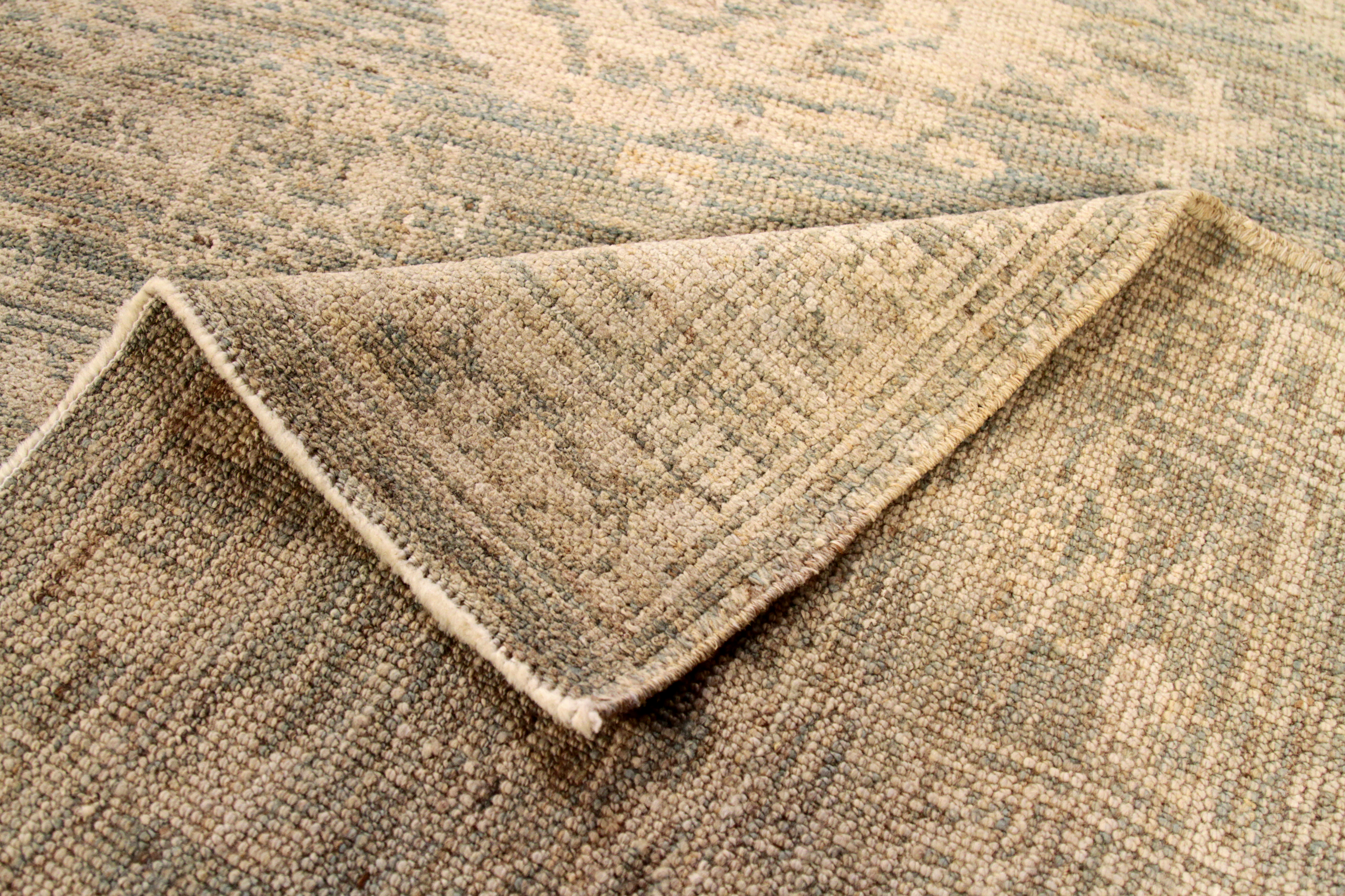 Thumbnail 2 for Persian Oushak Transitional Rug 88082