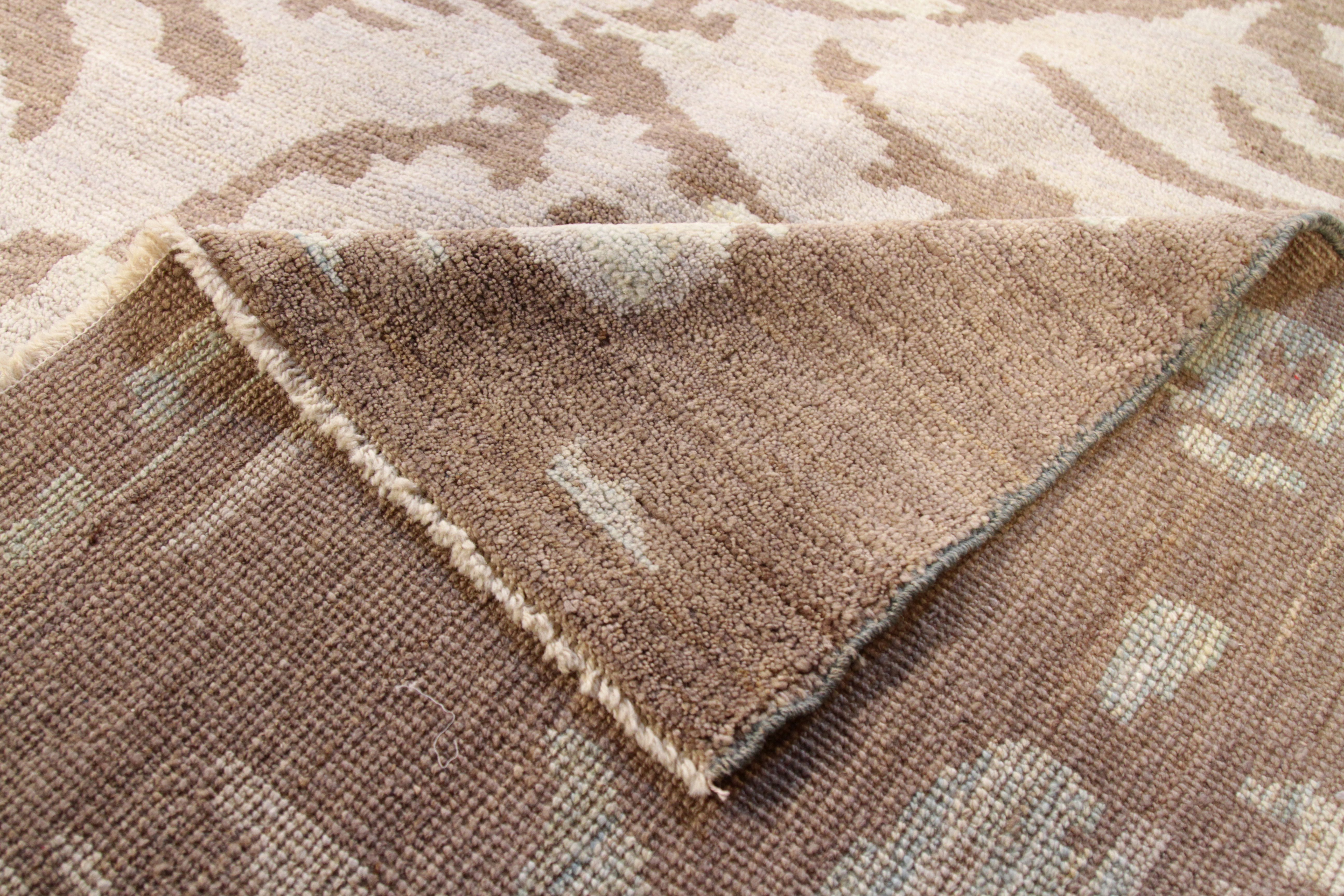 Thumbnail 7 for Persian Oushak Transitional Rug 88072