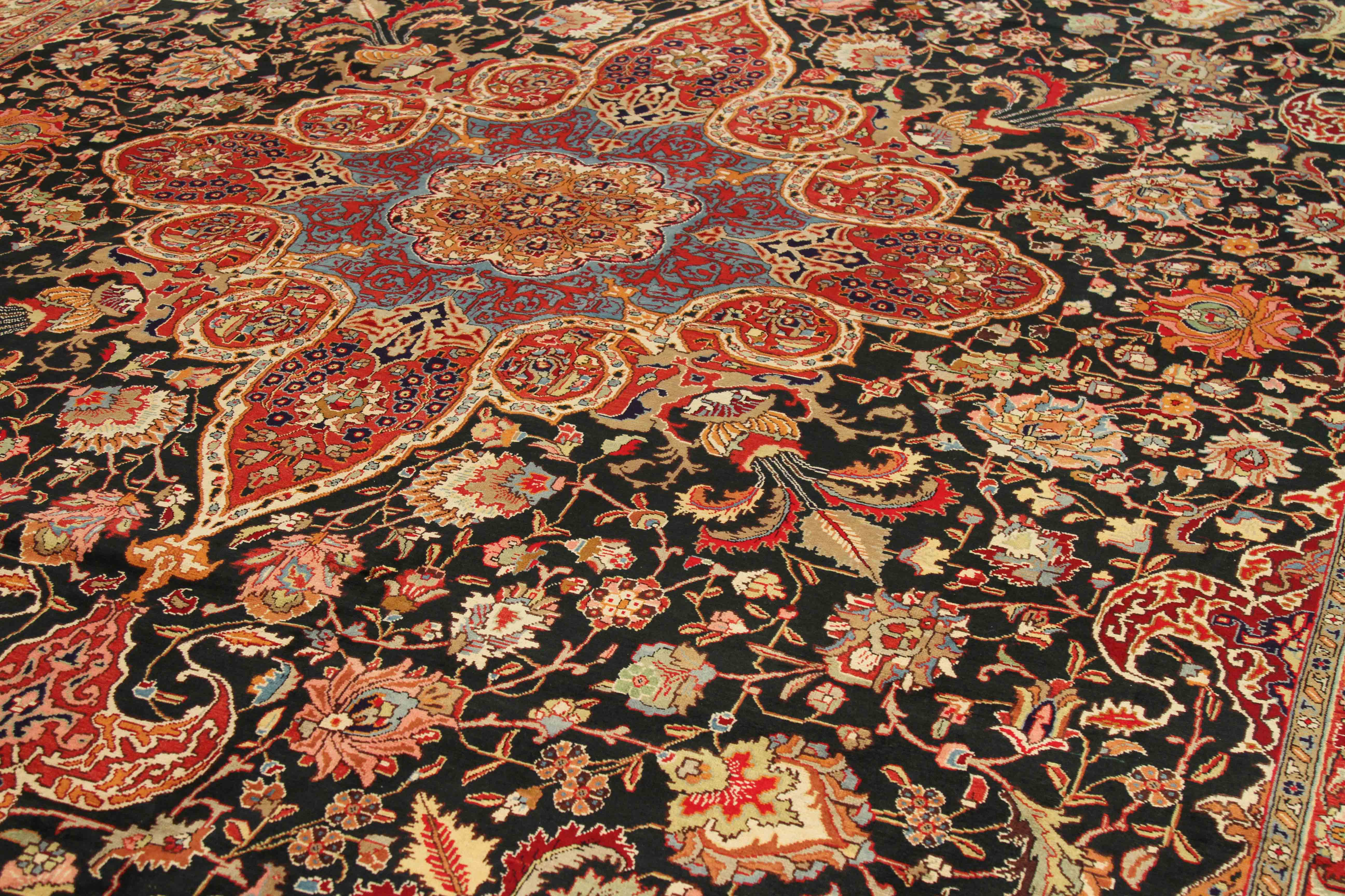 Thumbnail 3 for Antique Persian Tabriz Traditional Rug 70181