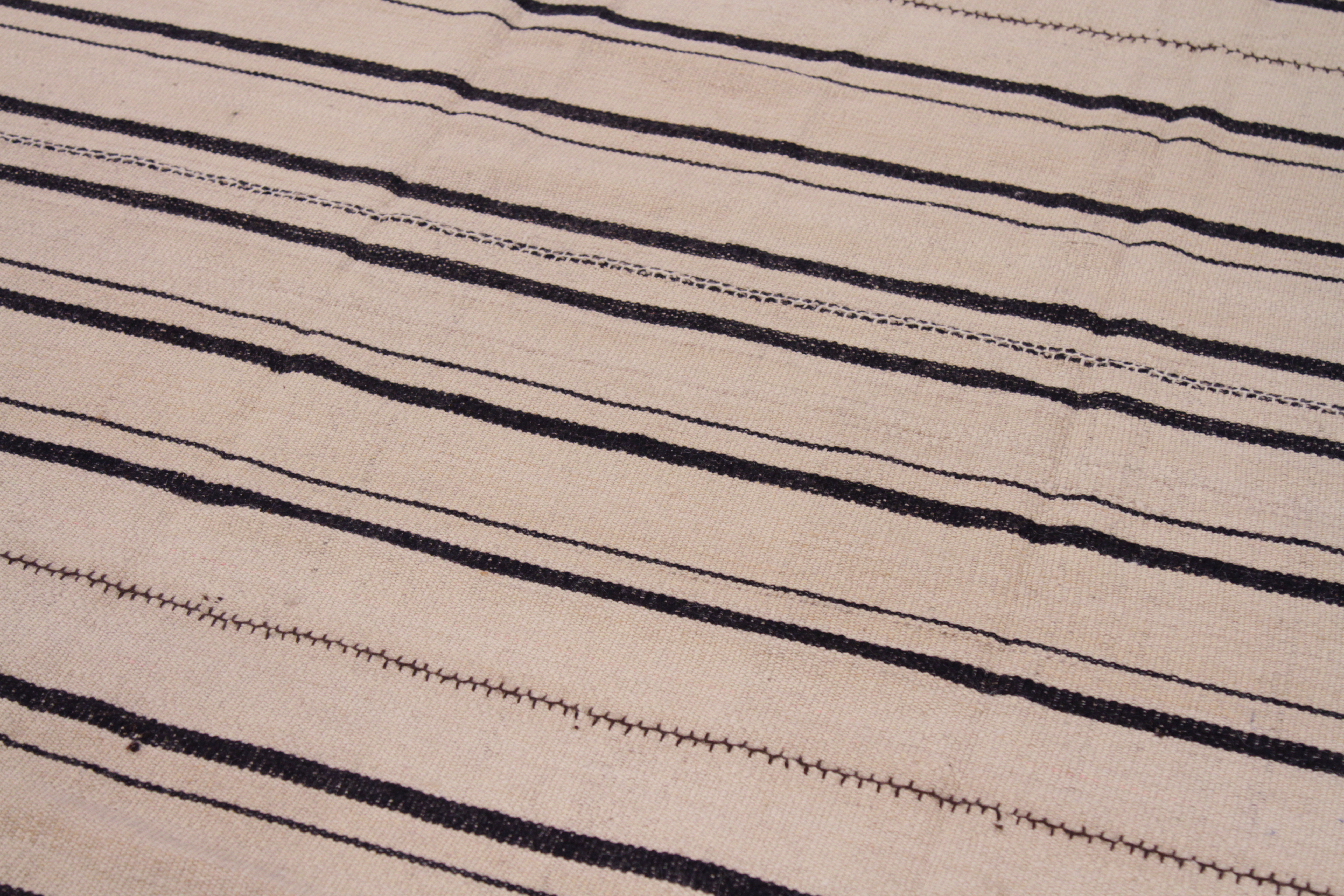 Thumbnail 2 for Persian Transitional Rug 69481