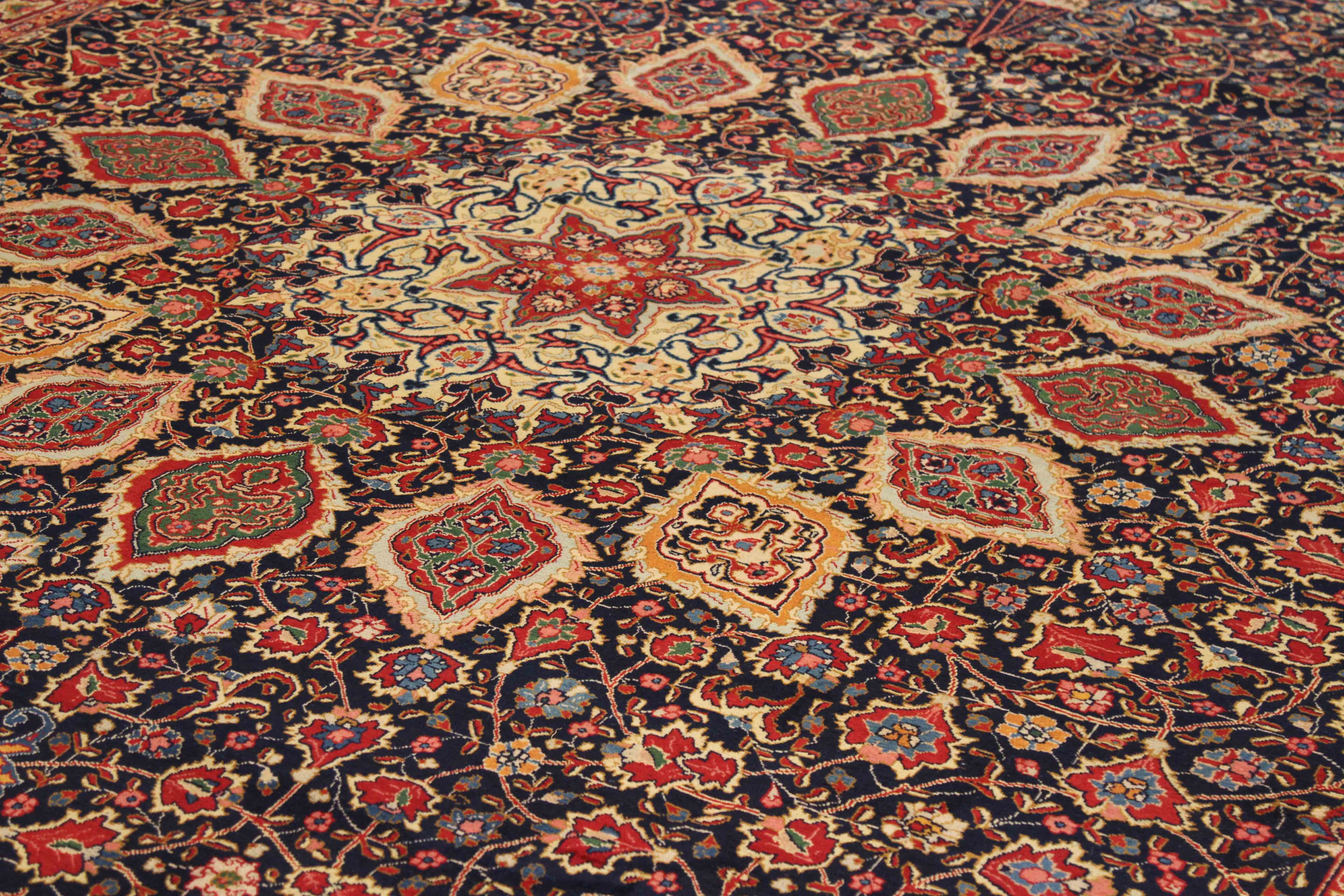 Thumbnail 4 for Antique Persian Tabriz Traditional Rug 70198