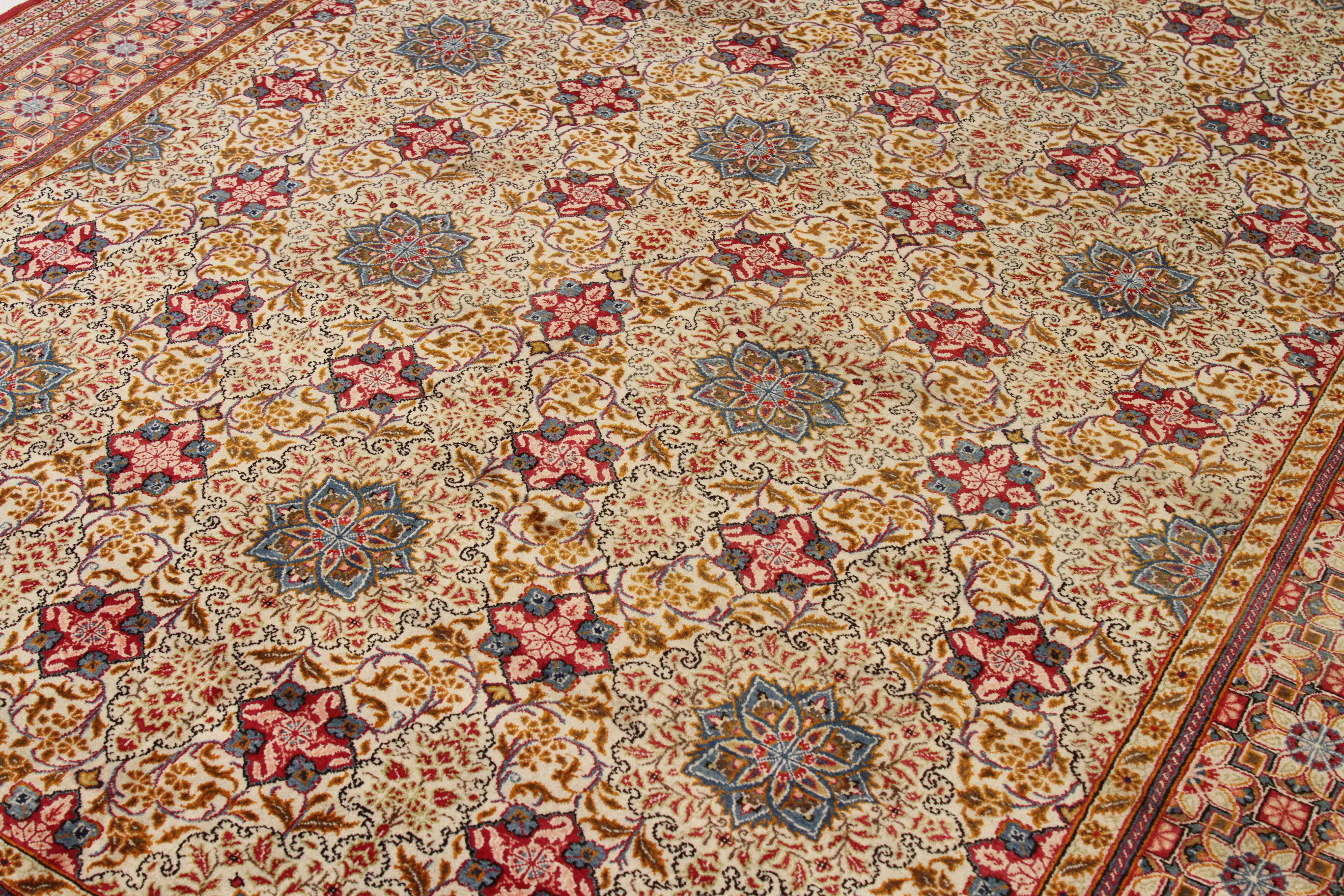 Thumbnail 11 for Persian Kashan Traditional Rug 10322