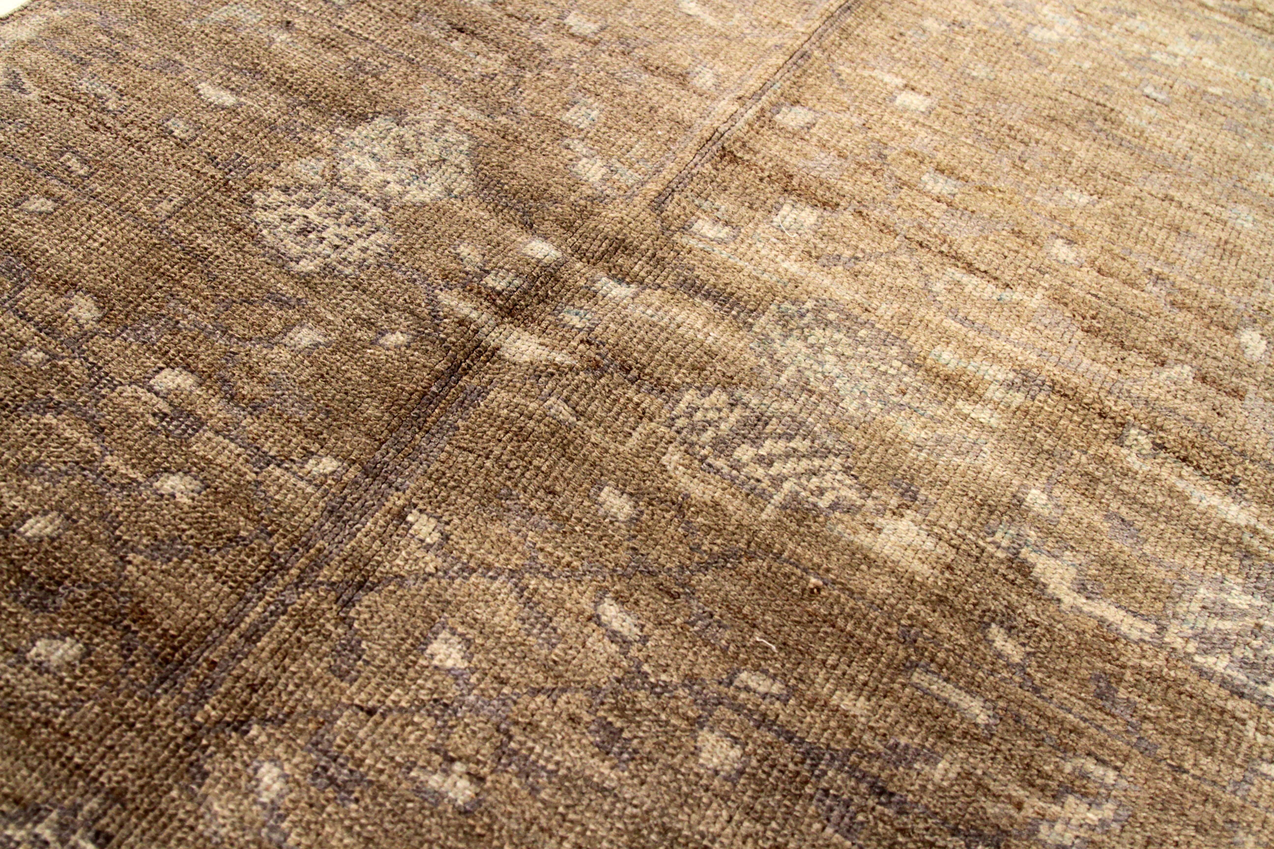 Thumbnail 4 for Persian Oushak Transitional Rug 88162