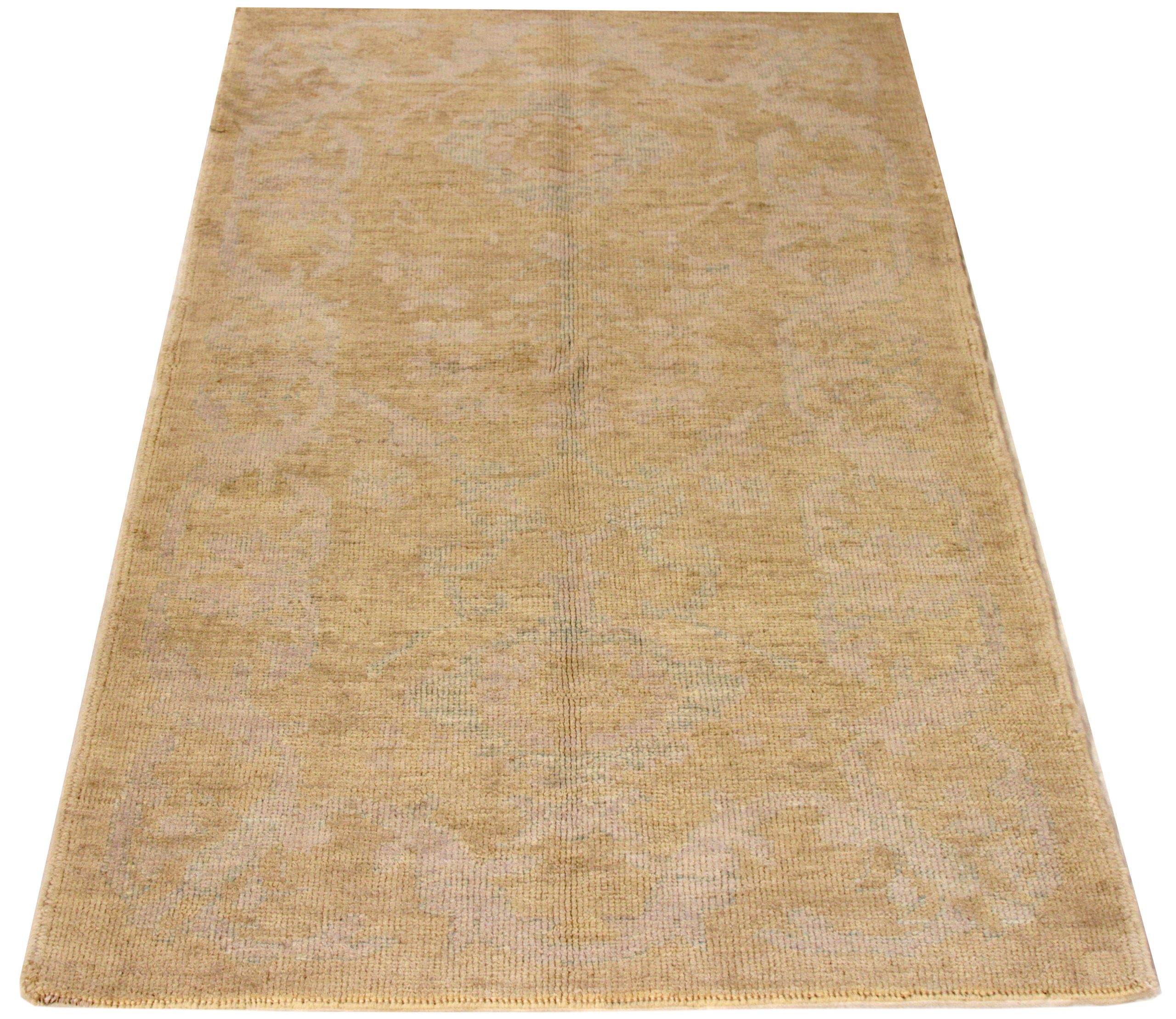 Thumbnail 12 for Persian Oushak Transitional Rug 88163