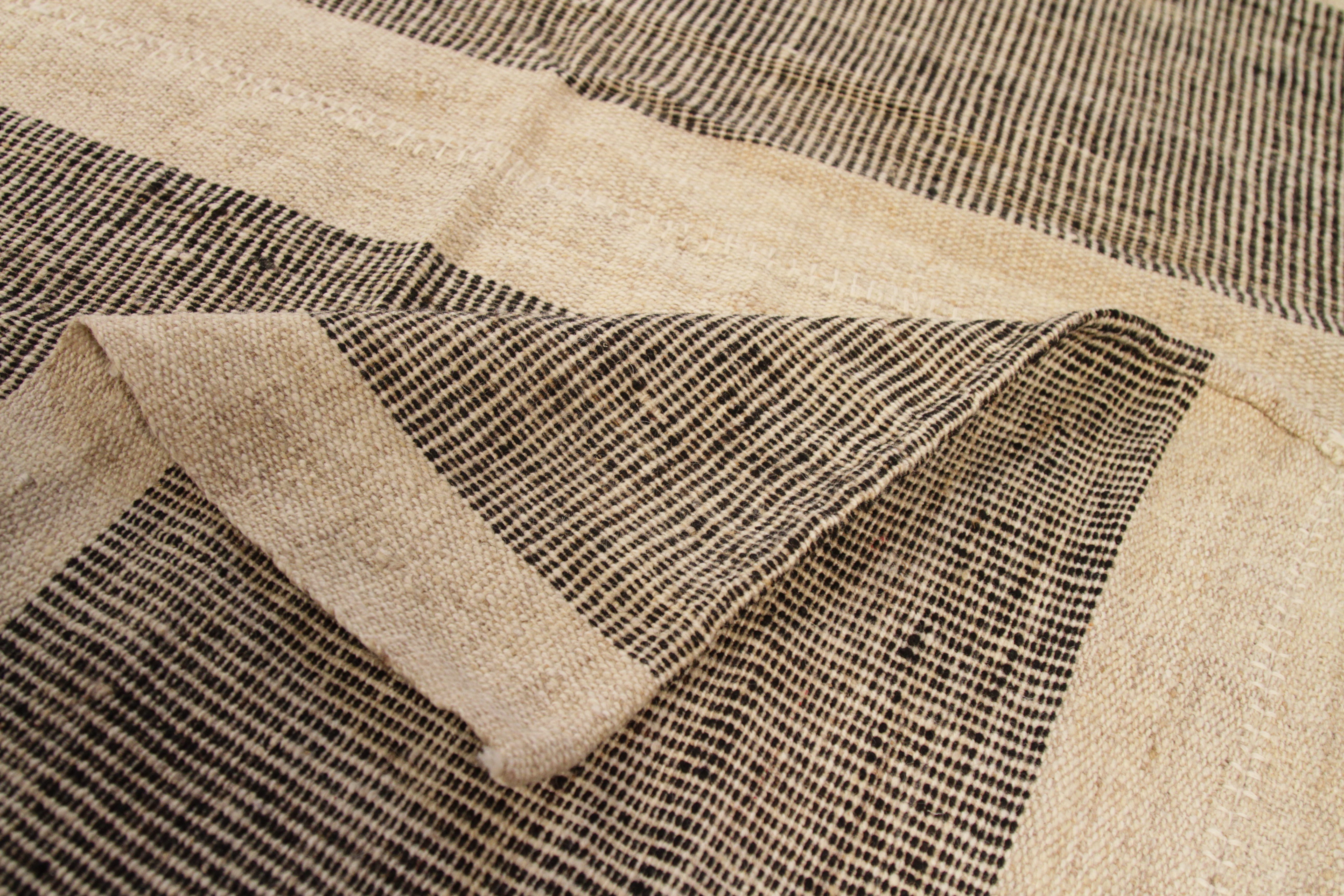 Thumbnail 7 for Persian Transitional Rug 70287