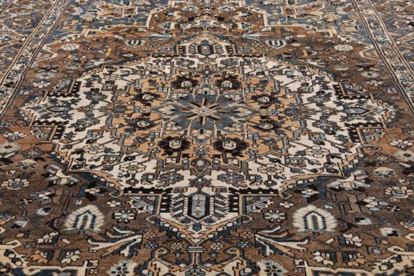 Thumbnail 3 for Antique Persian Bakhtiar Traditional Rug 91615