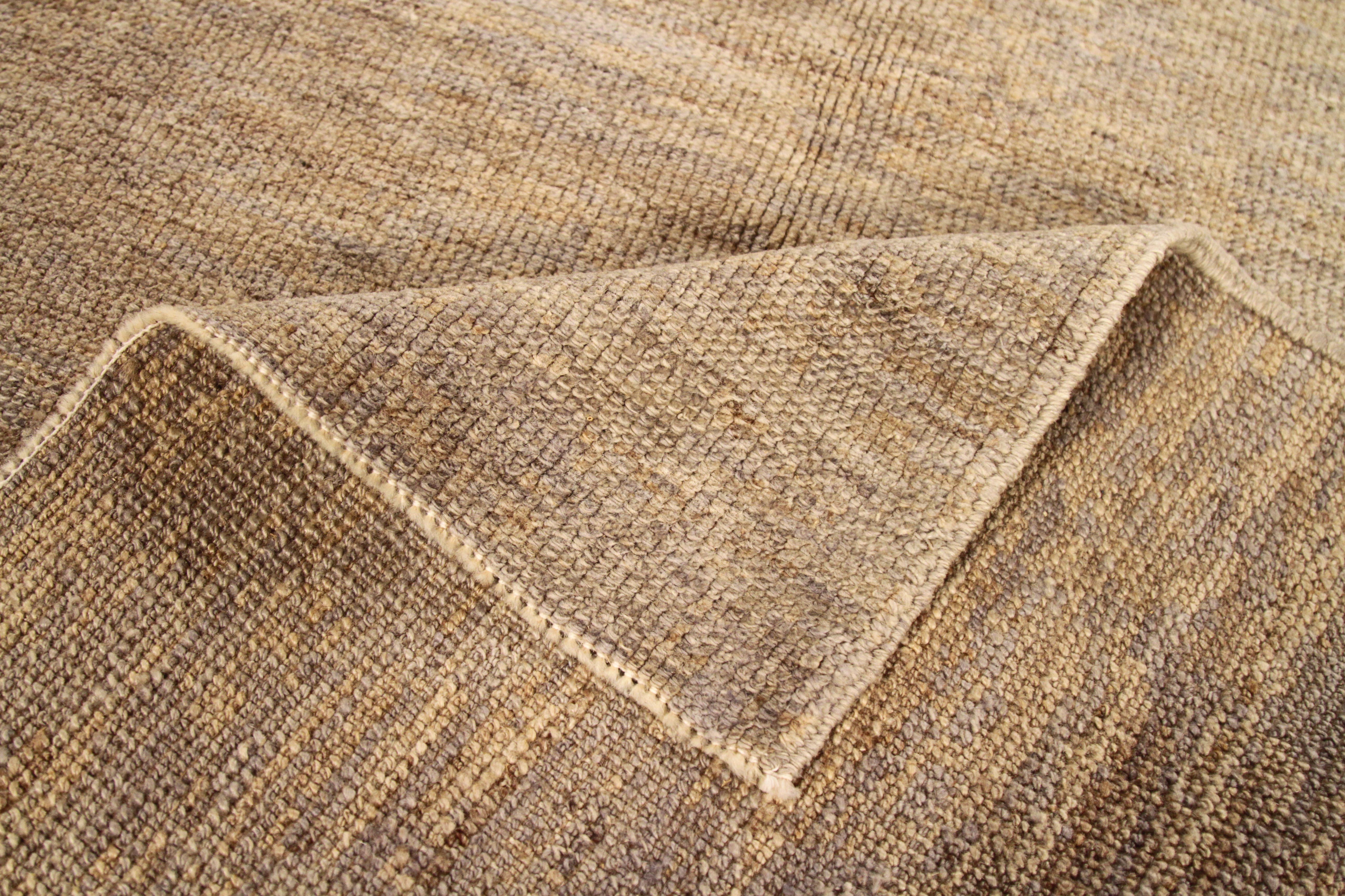 Thumbnail 4 for Persian Oushak Transitional Rug 88159