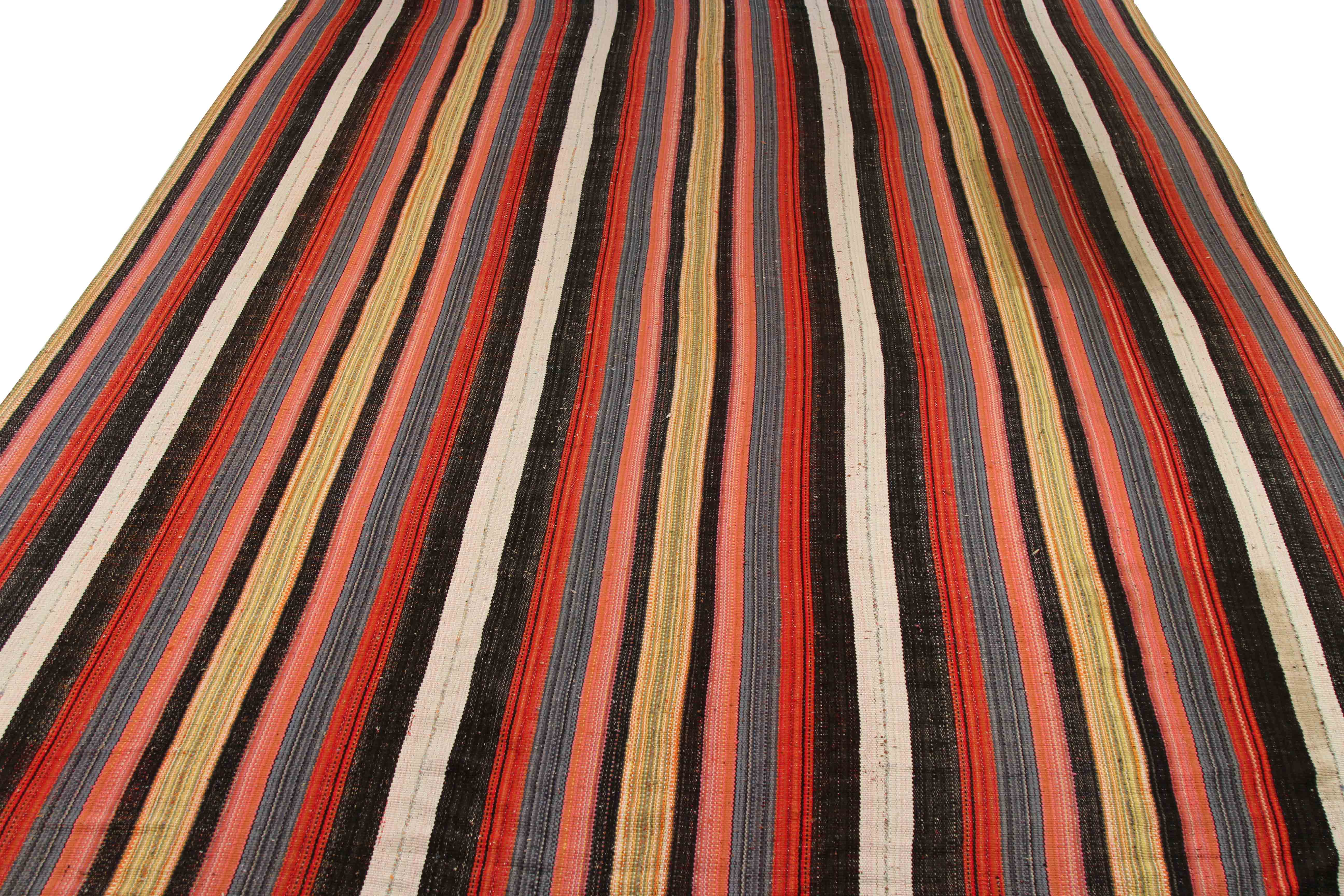 Thumbnail 2 for Persian Transitional Rug 70371