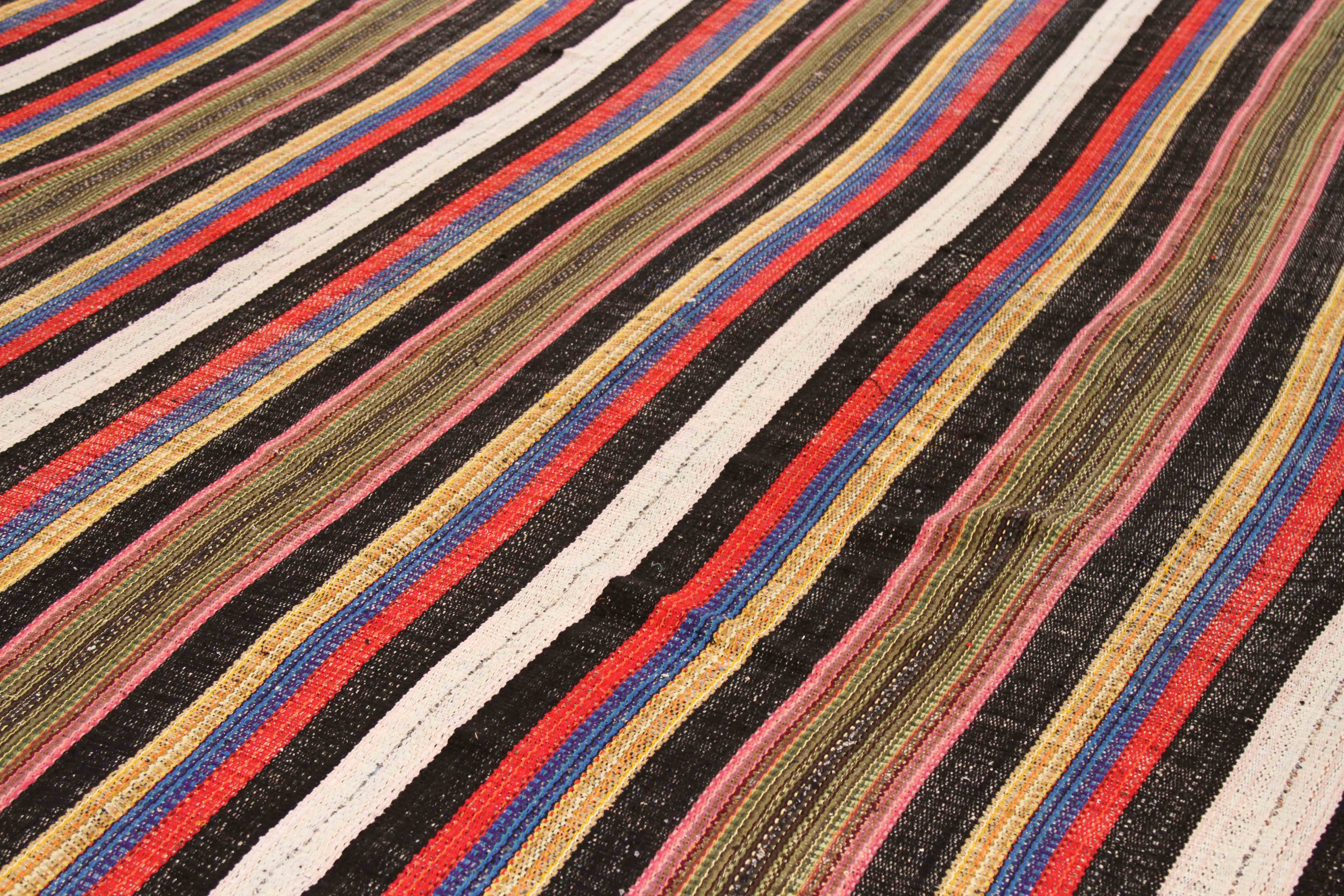 Thumbnail 2 for Persian Transitional Rug 70360