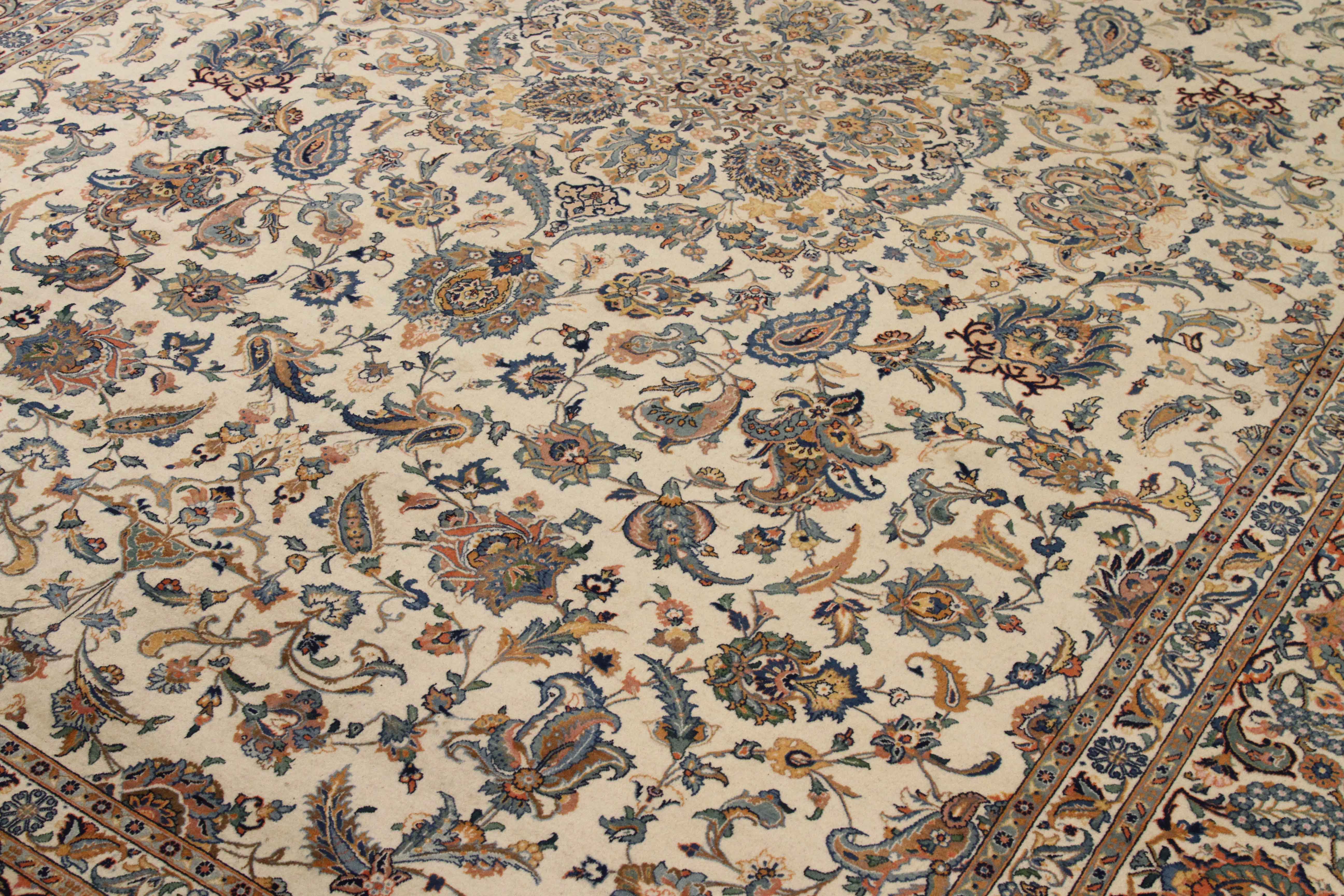 Thumbnail 5 for Persian Kashan Traditional Rug 10386