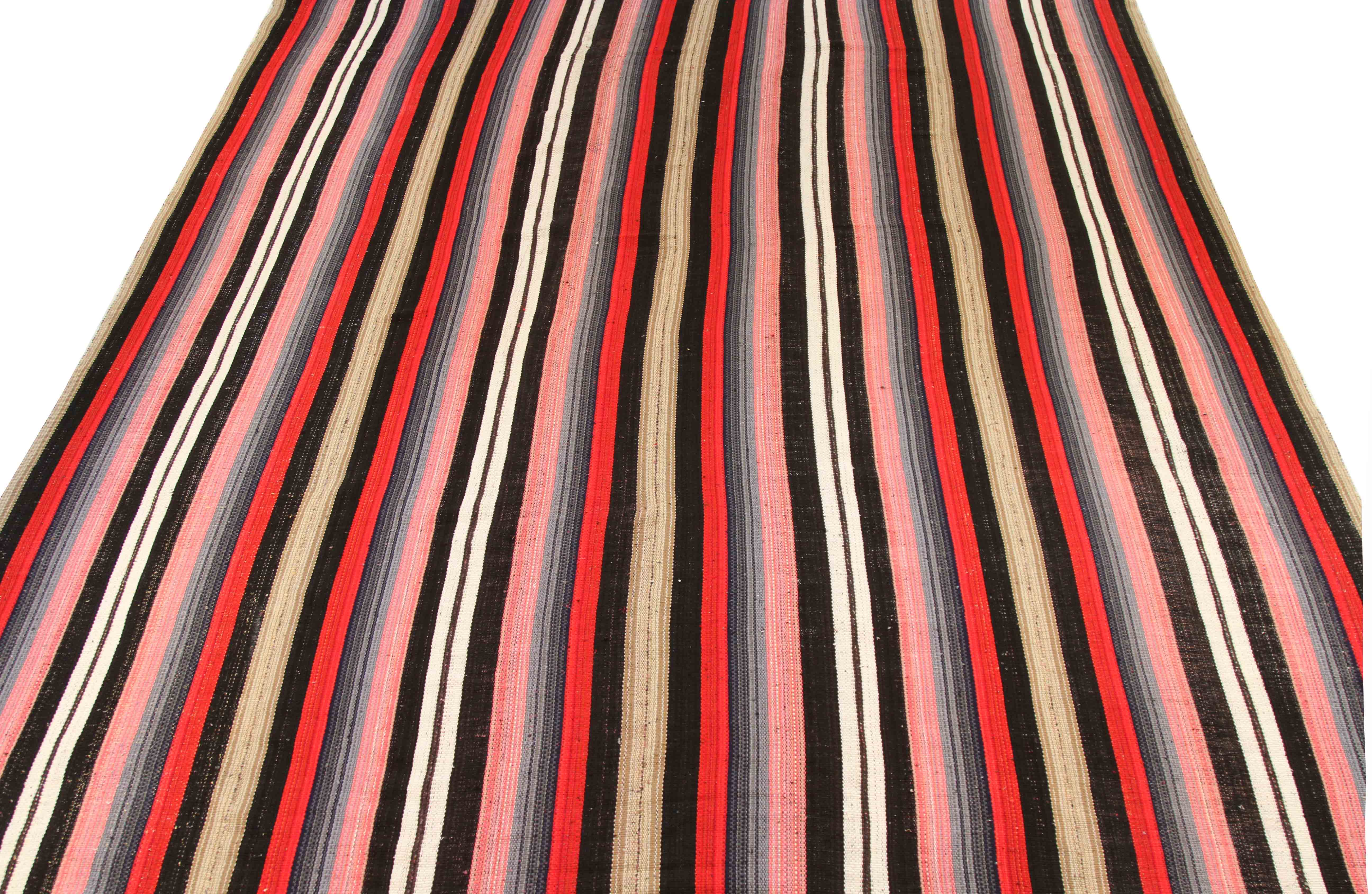 Thumbnail 2 for Persian Transitional Rug 70396